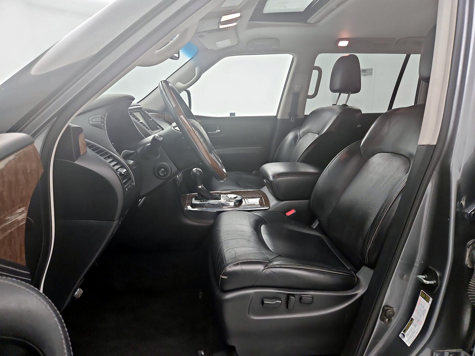 Thumbnail: 2017 INFINITI QX80 - 11