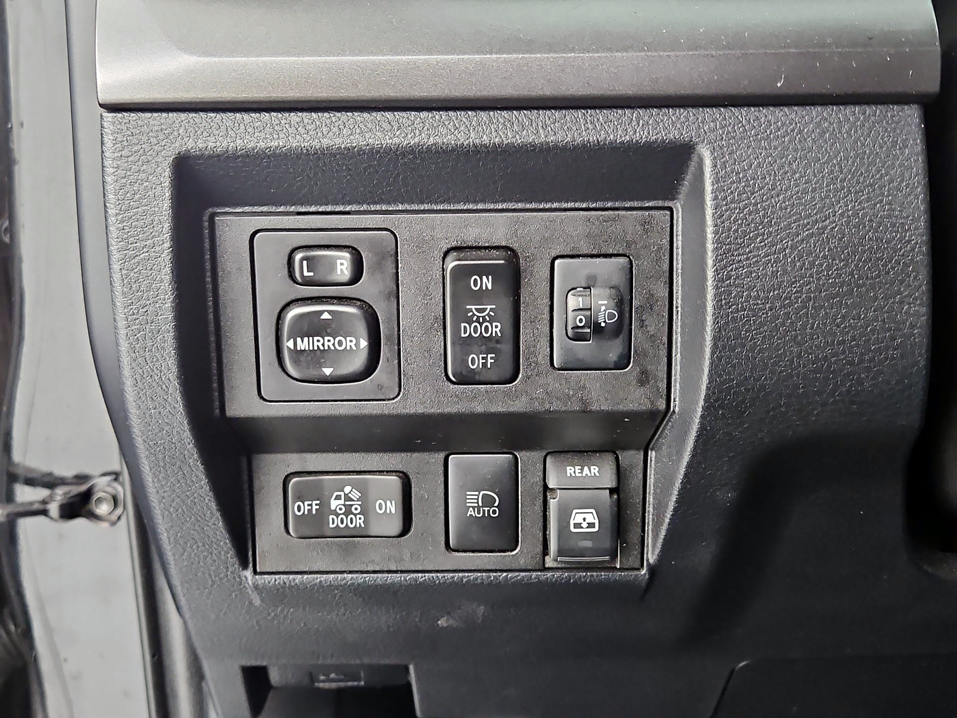 Thumbnail: 2019 Toyota Tundra - 13