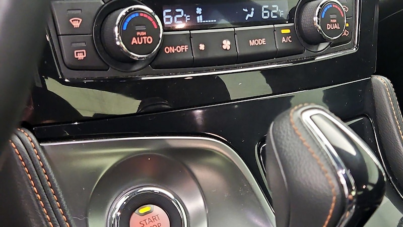 2023 Nissan Maxima SR 17
