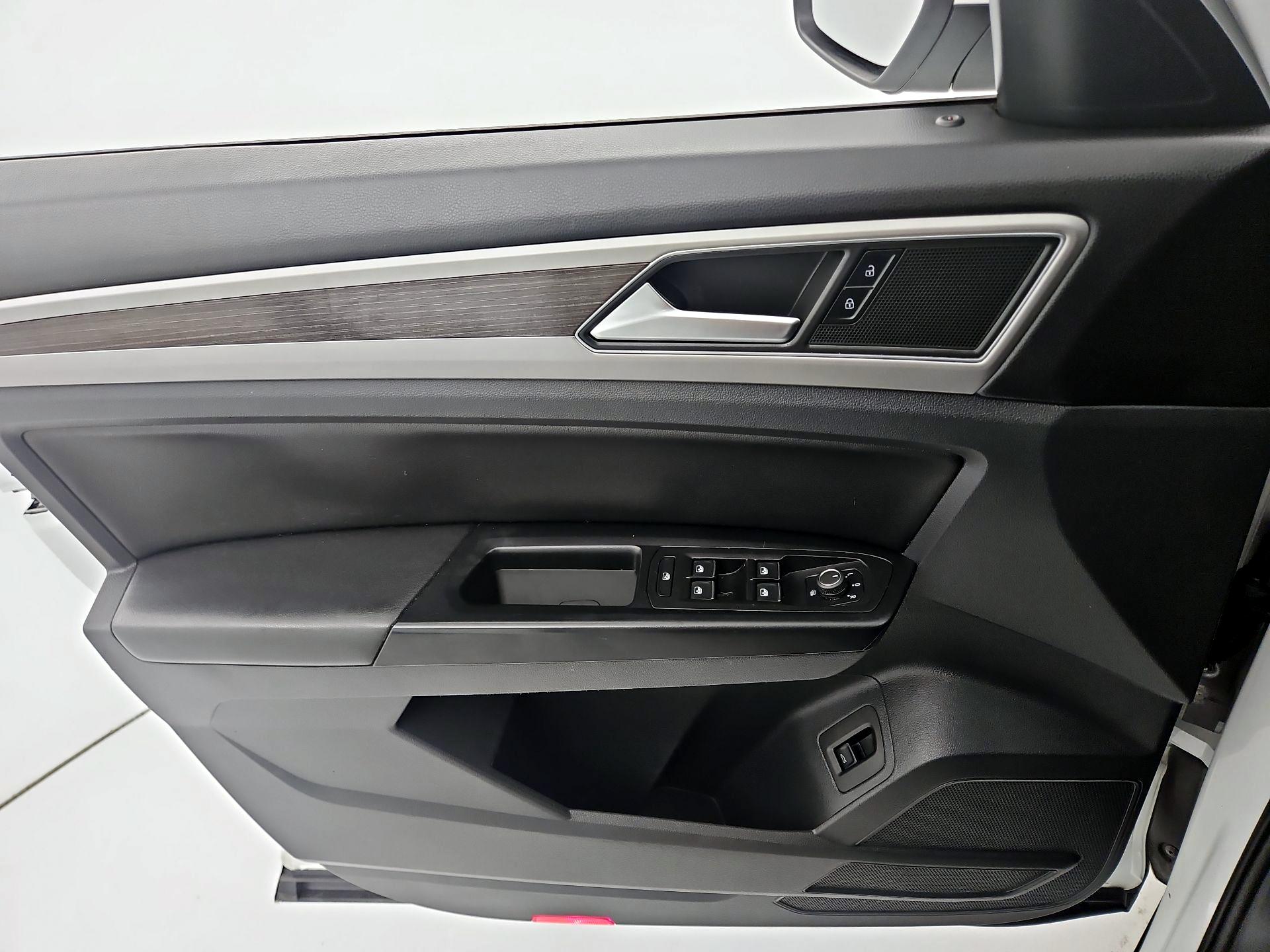 Thumbnail: 2019 Volkswagen Atlas - 12