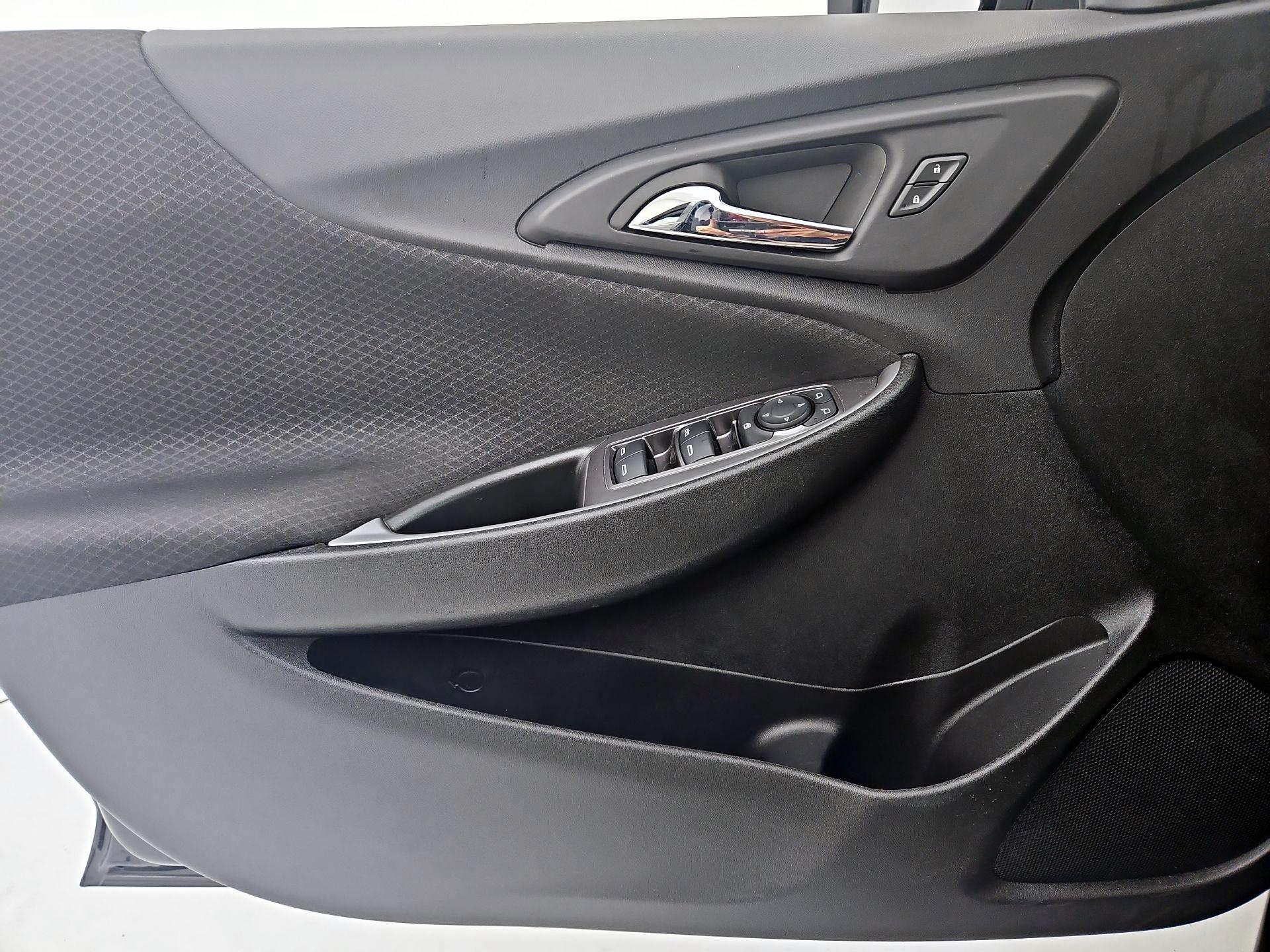 Thumbnail: 2023 Chevrolet Malibu - 12