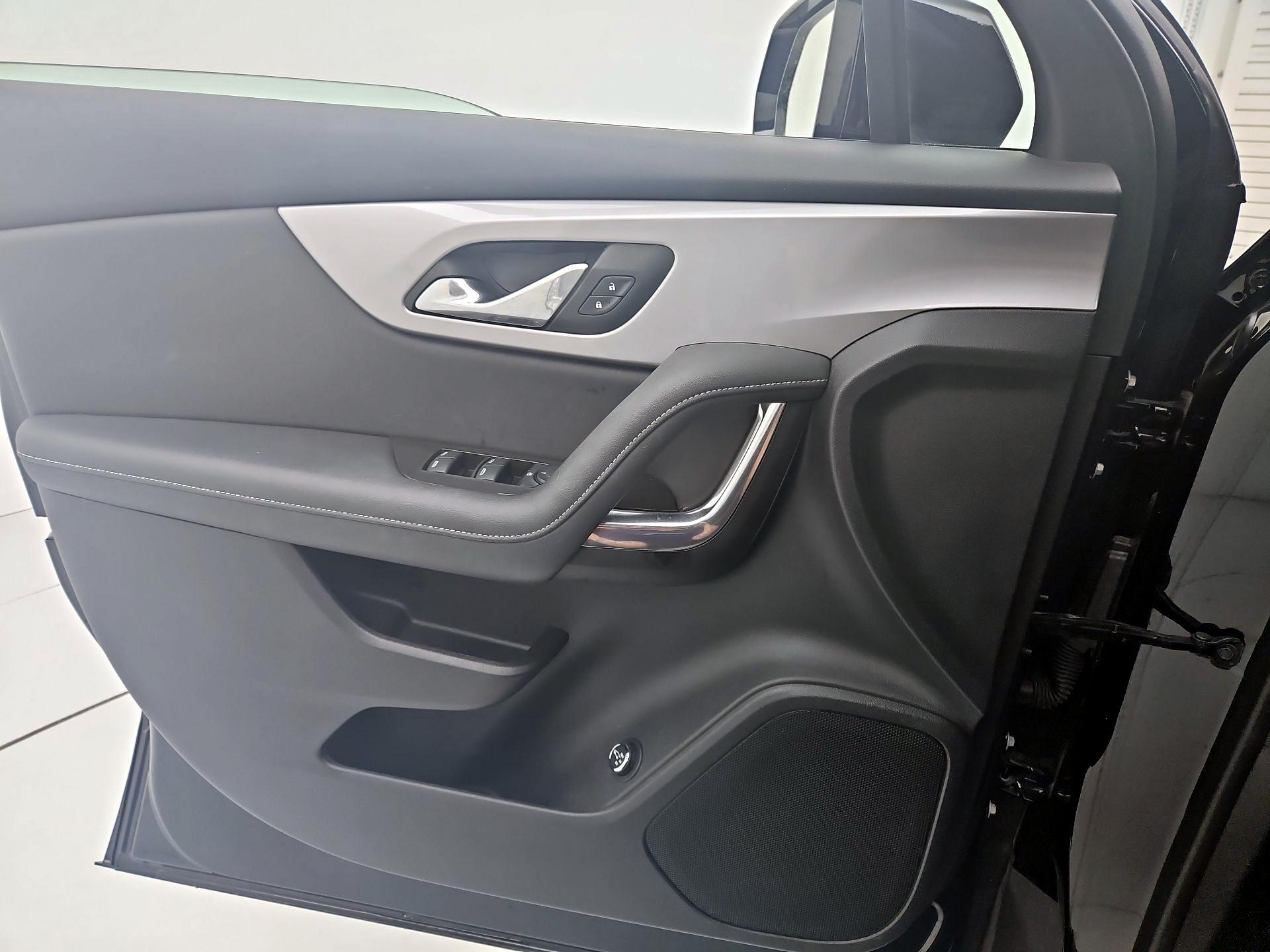 Thumbnail: 2023 Chevrolet Blazer - 12