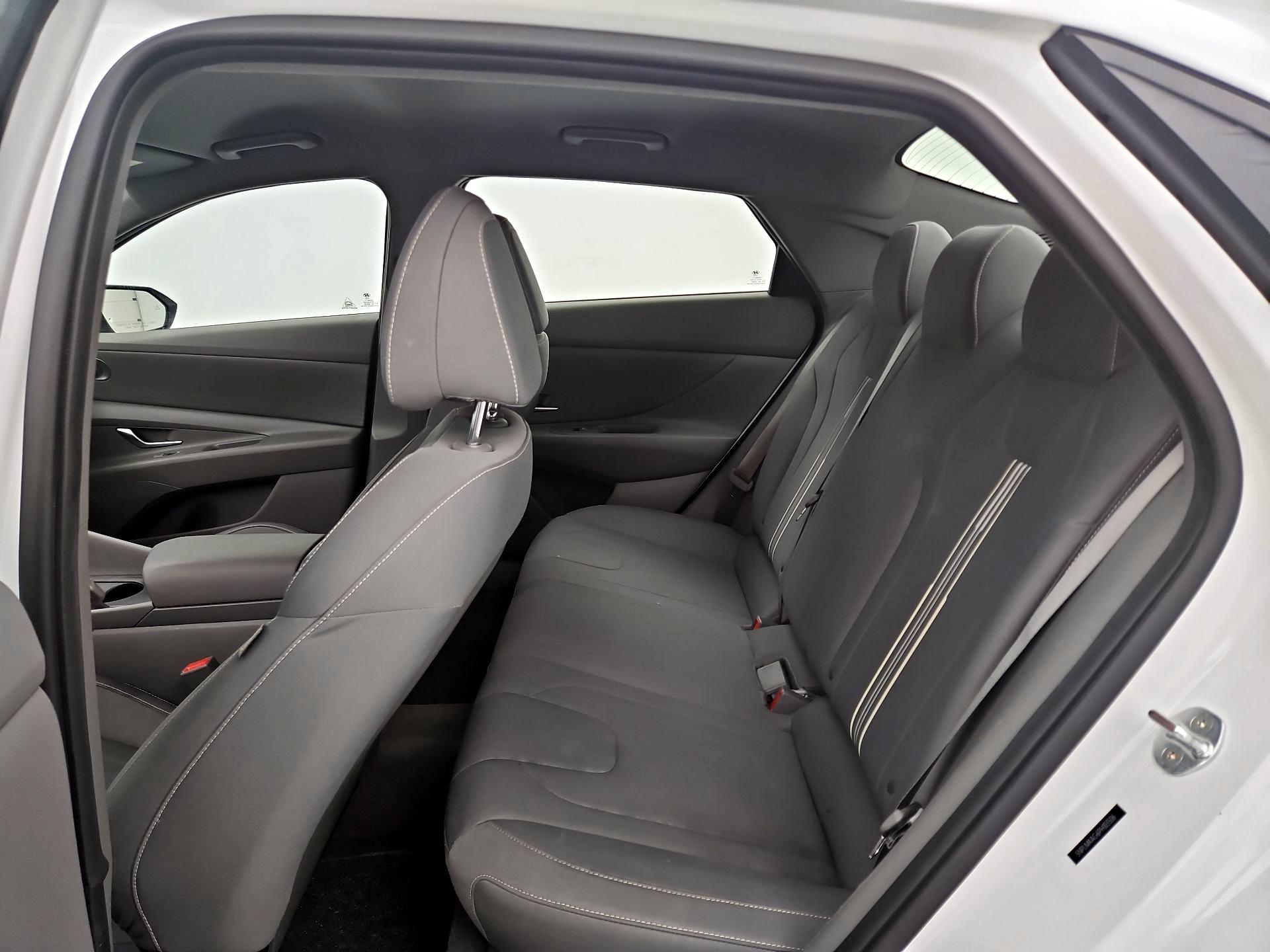 Thumbnail: 2023 Hyundai Elantra - 19