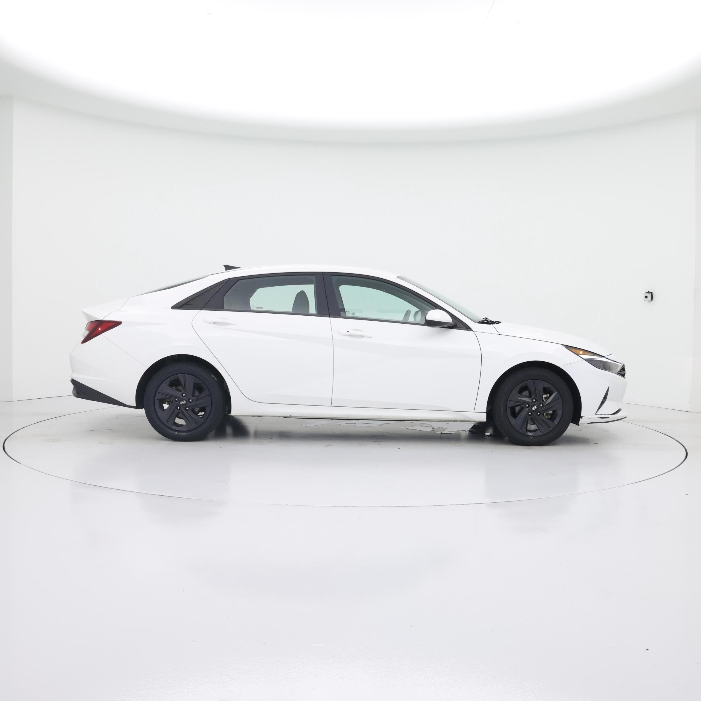 Thumbnail: 2023 Hyundai Elantra - 7