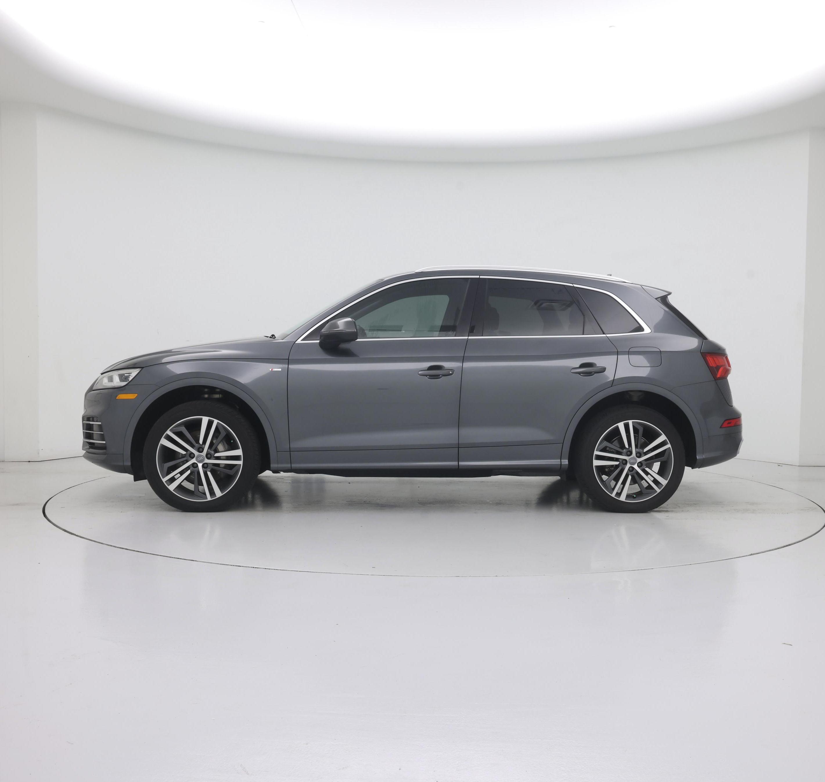 Thumbnail: 2020 Audi Q5 - 3