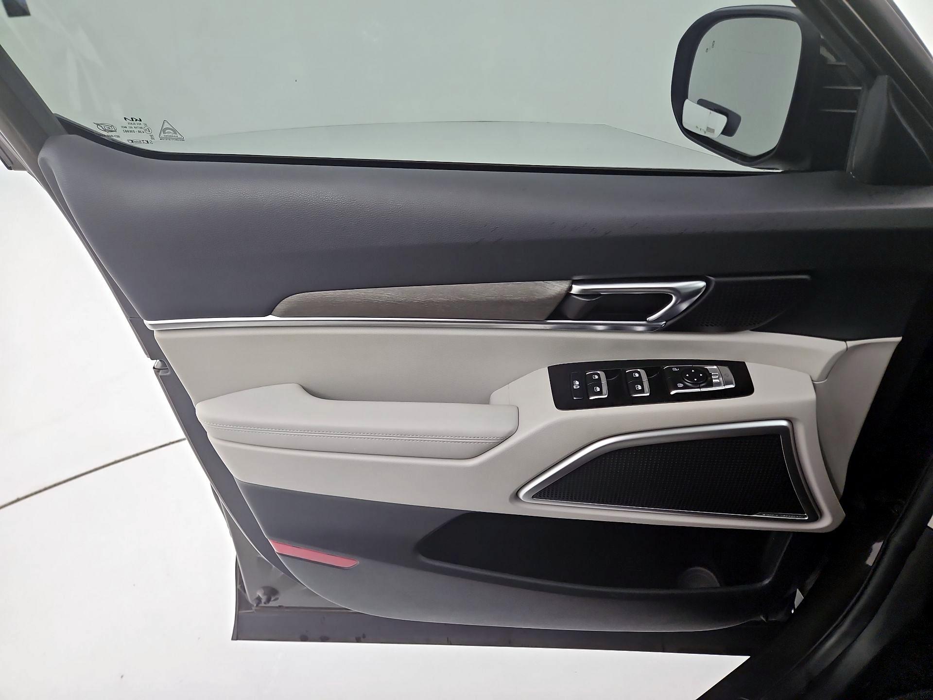 Thumbnail: 2022 Kia Telluride - 12