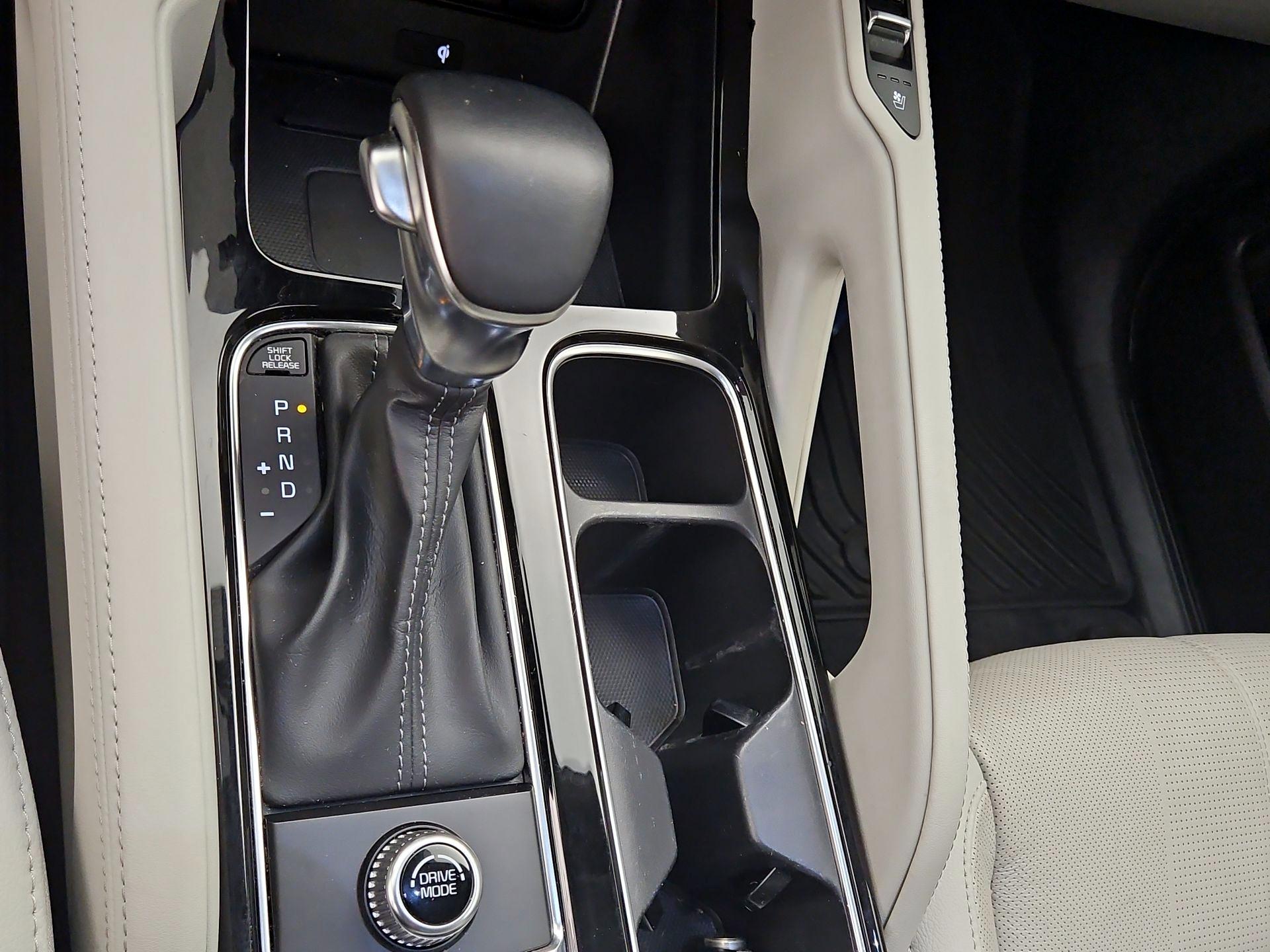 Thumbnail: 2022 Kia Telluride - 18