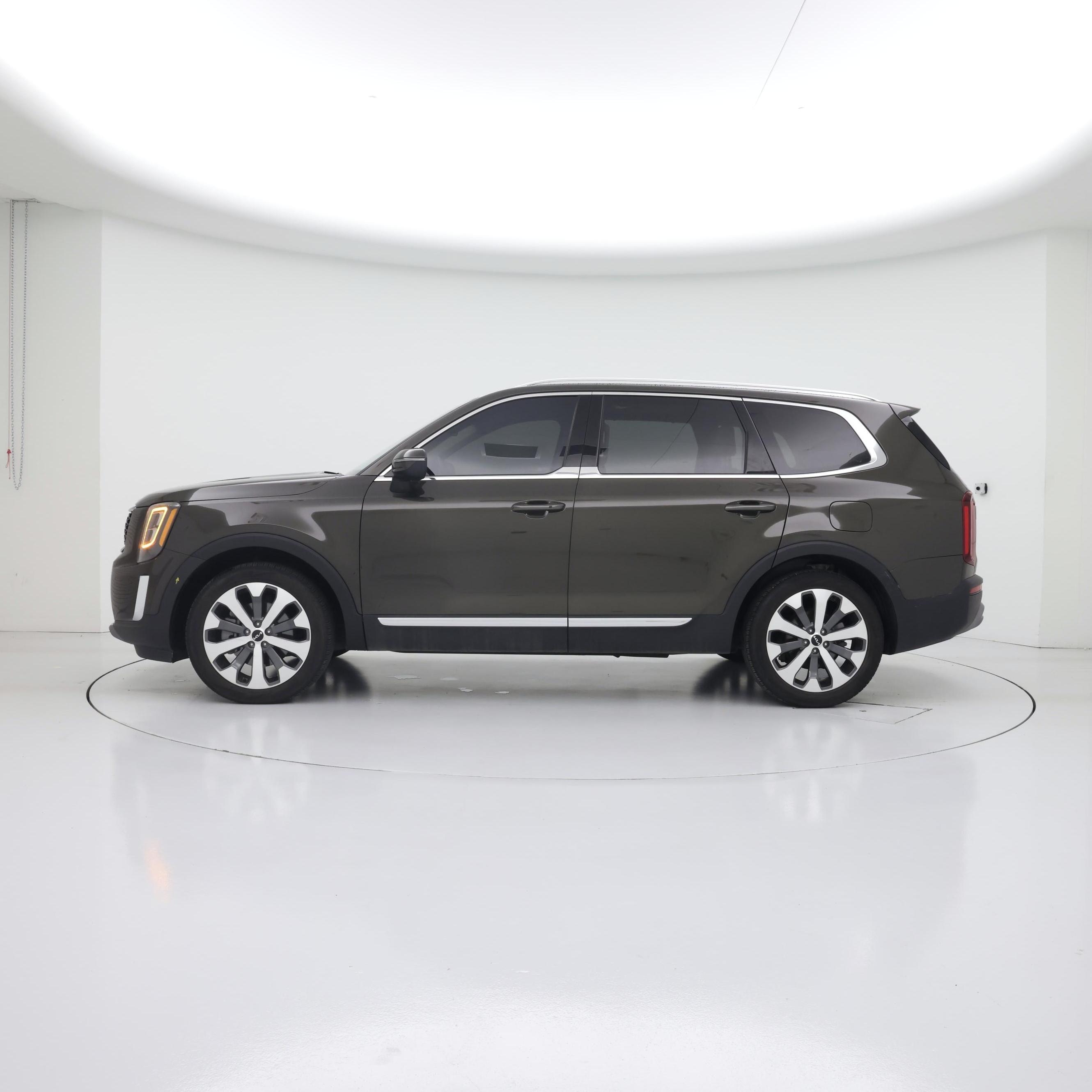 Thumbnail: 2022 Kia Telluride - 3