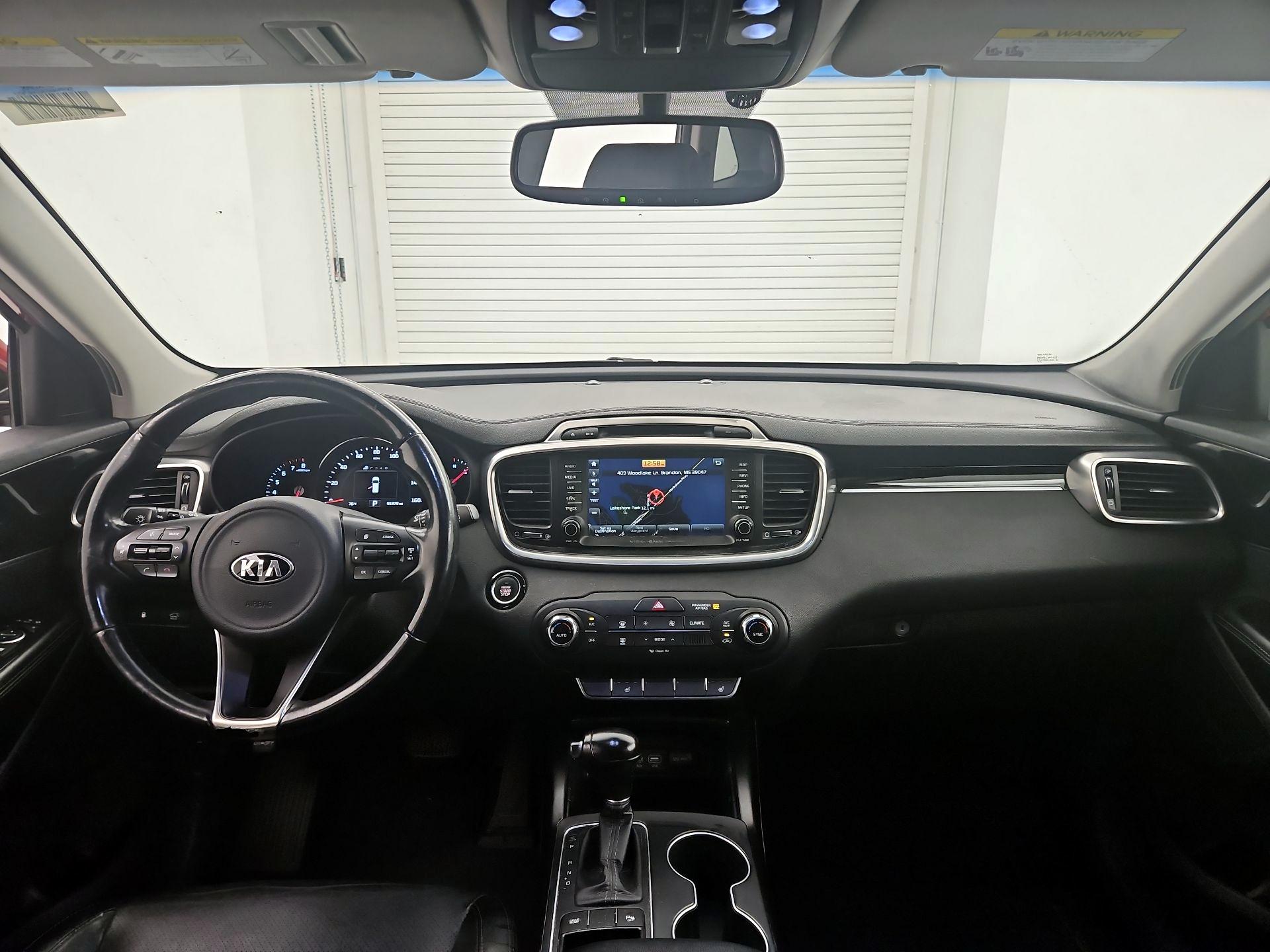 Thumbnail: 2016 Kia Sorento - 9