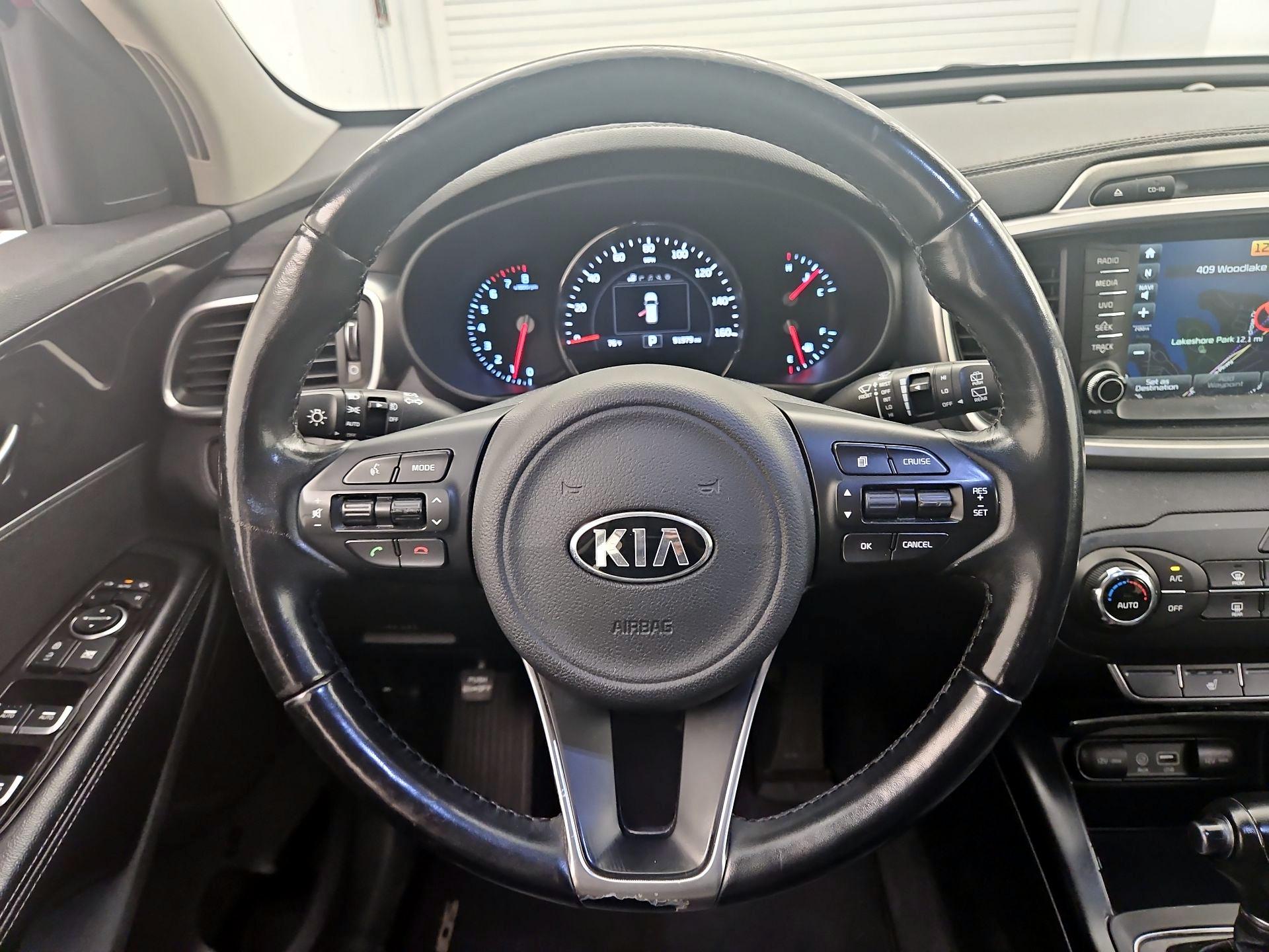 Thumbnail: 2016 Kia Sorento - 10