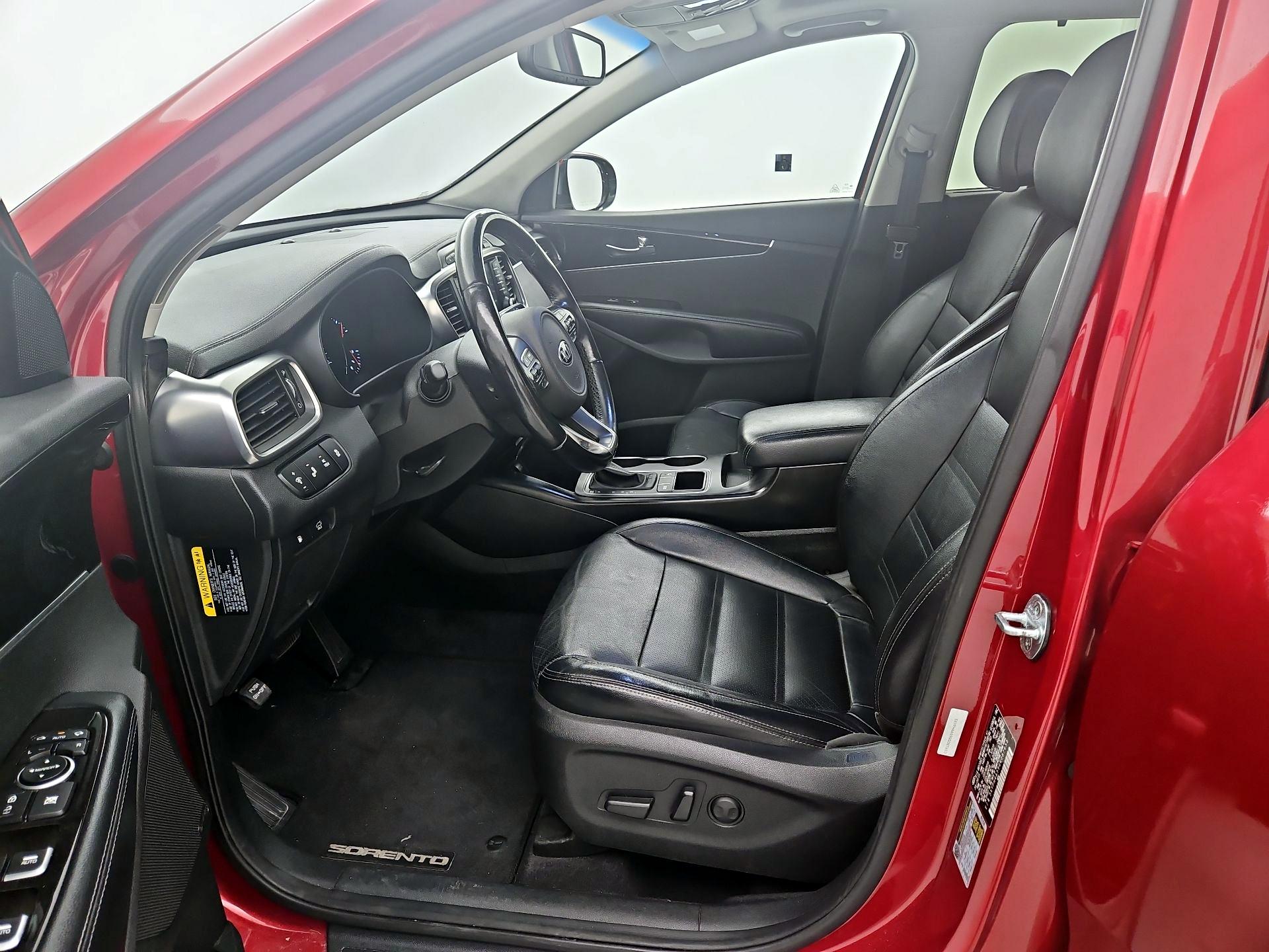 Thumbnail: 2016 Kia Sorento - 11