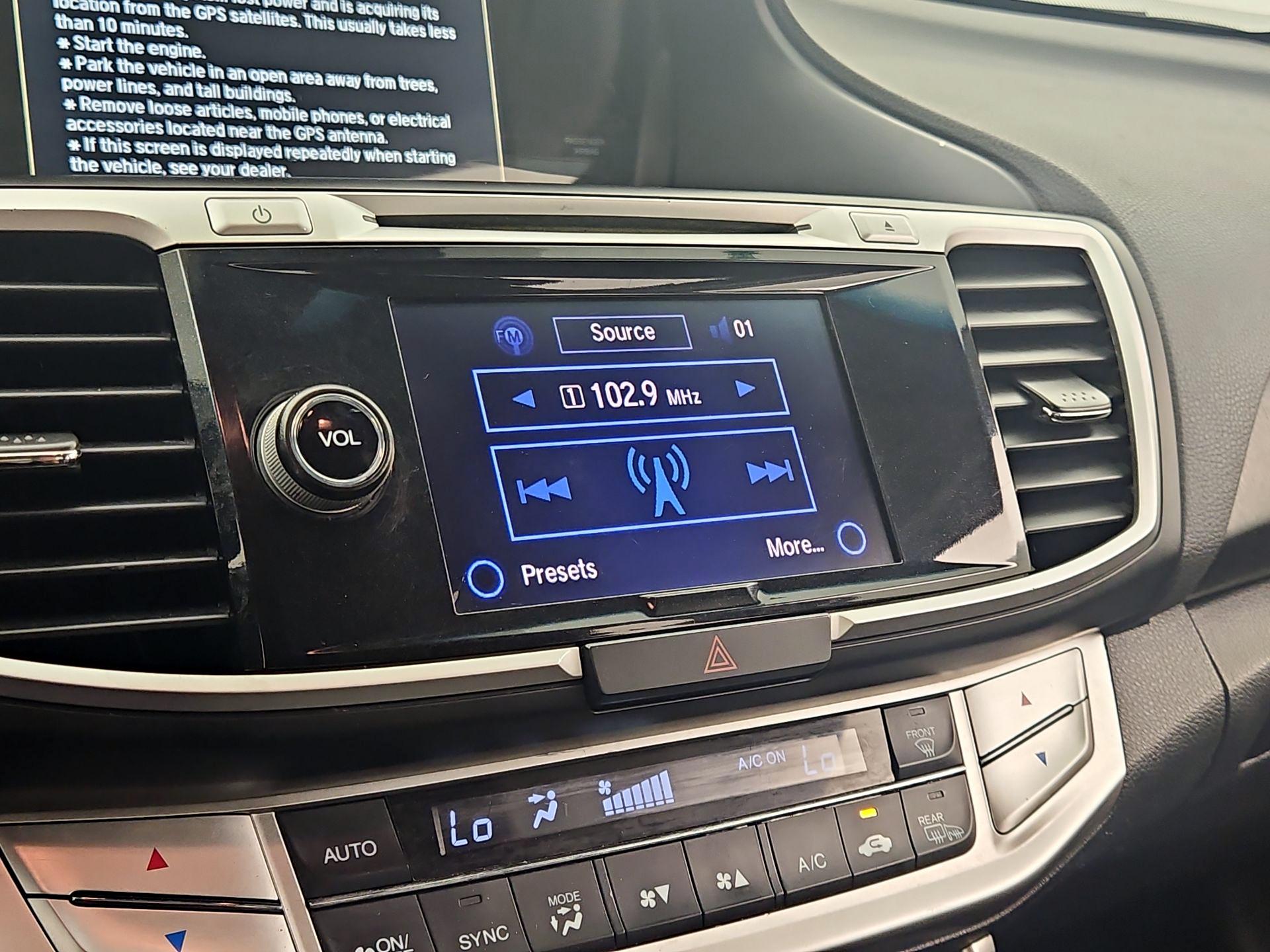 Thumbnail: 2015 Honda Accord - 15