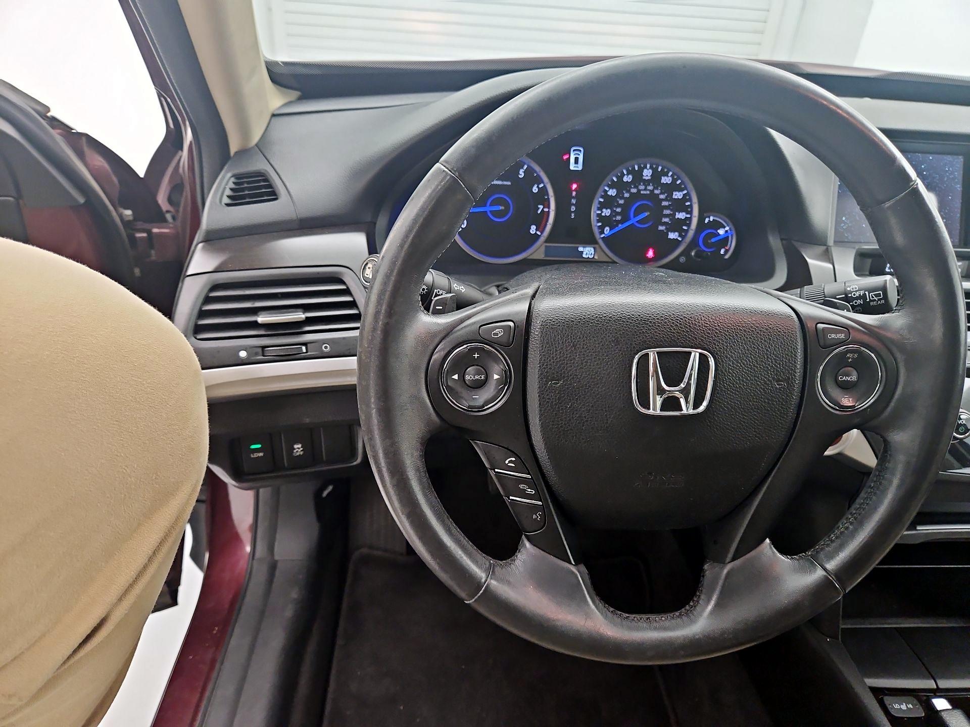 Thumbnail: 2014 Honda Accord Crosstour - 10