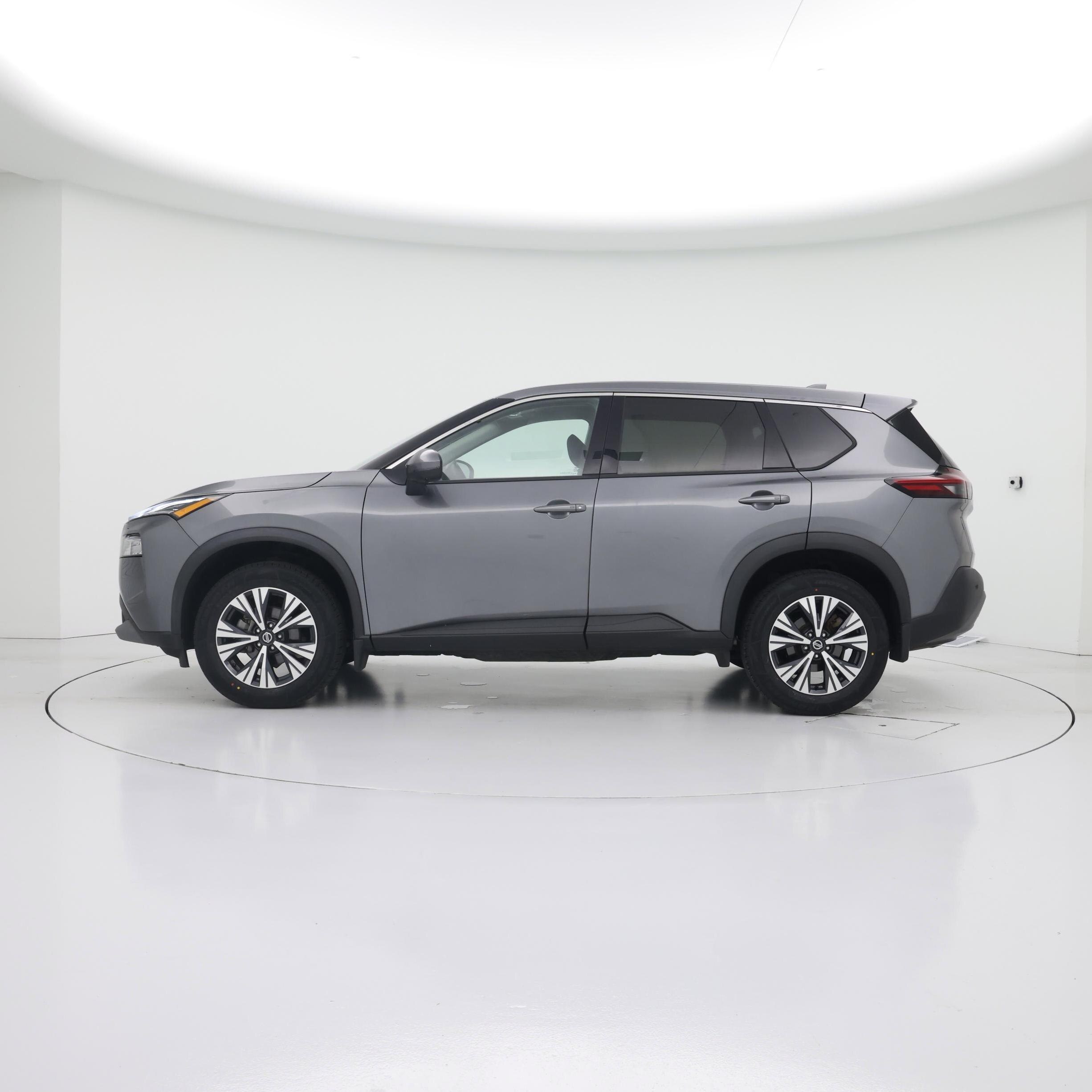 Thumbnail: 2021 Nissan Rogue - 3