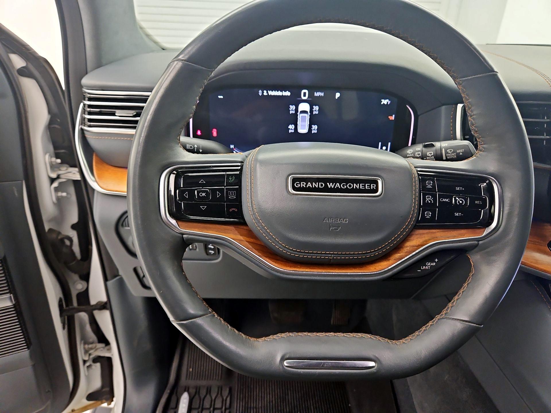 Thumbnail: 2022 Jeep Grand Wagoneer - 10