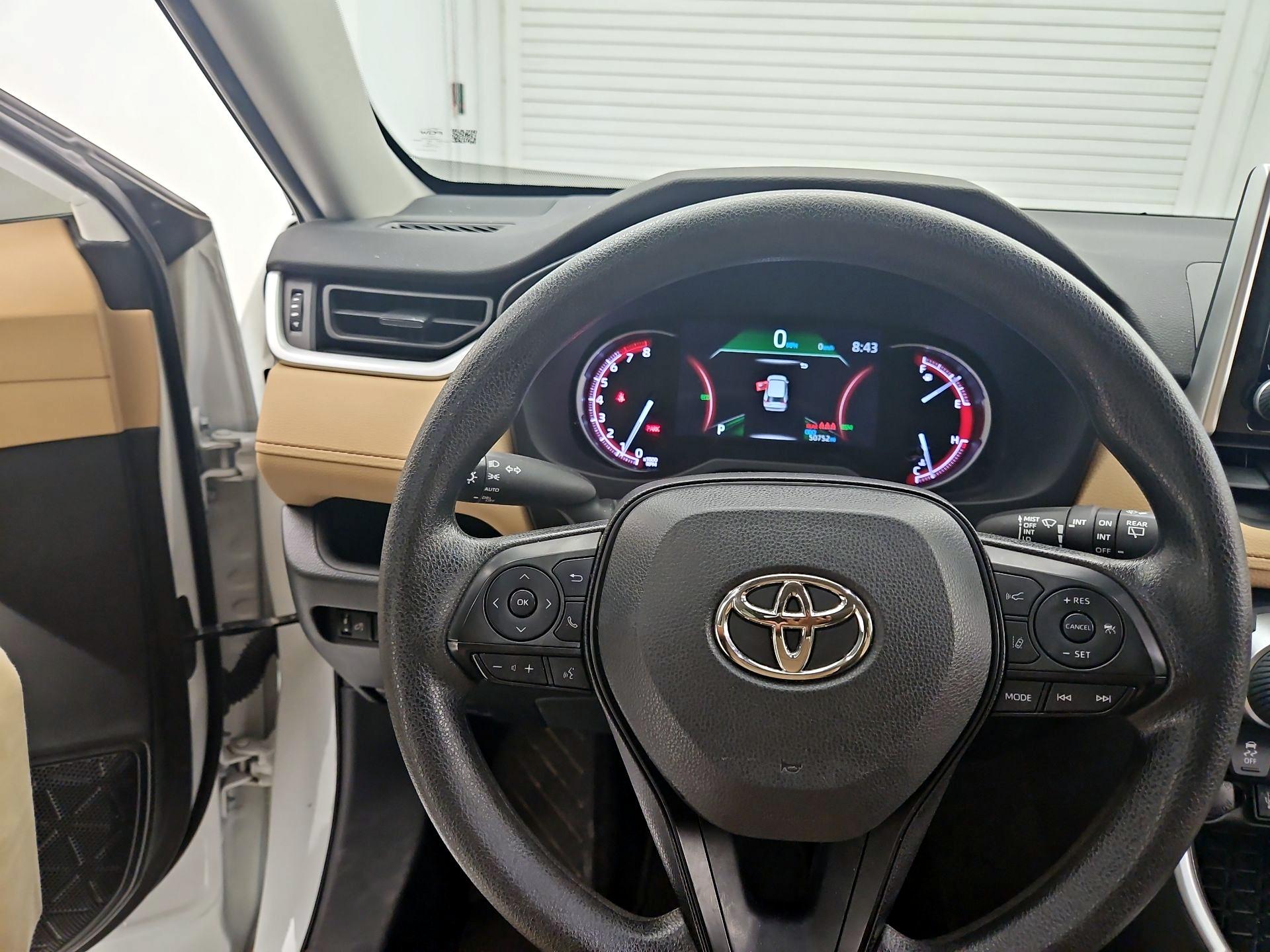 Thumbnail: 2023 Toyota RAV4 - 10