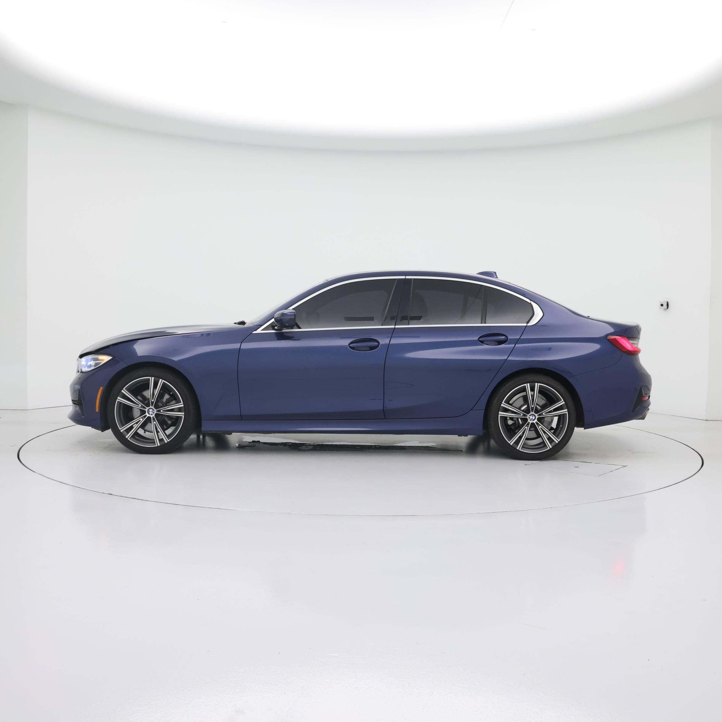 Thumbnail: 2021 BMW 3 Series - 3