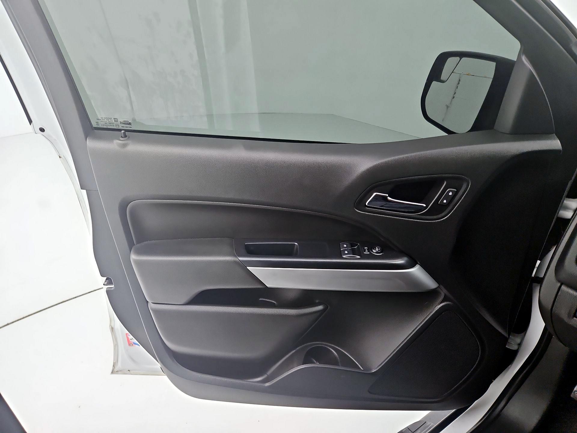Thumbnail: 2021 Chevrolet Colorado - 12