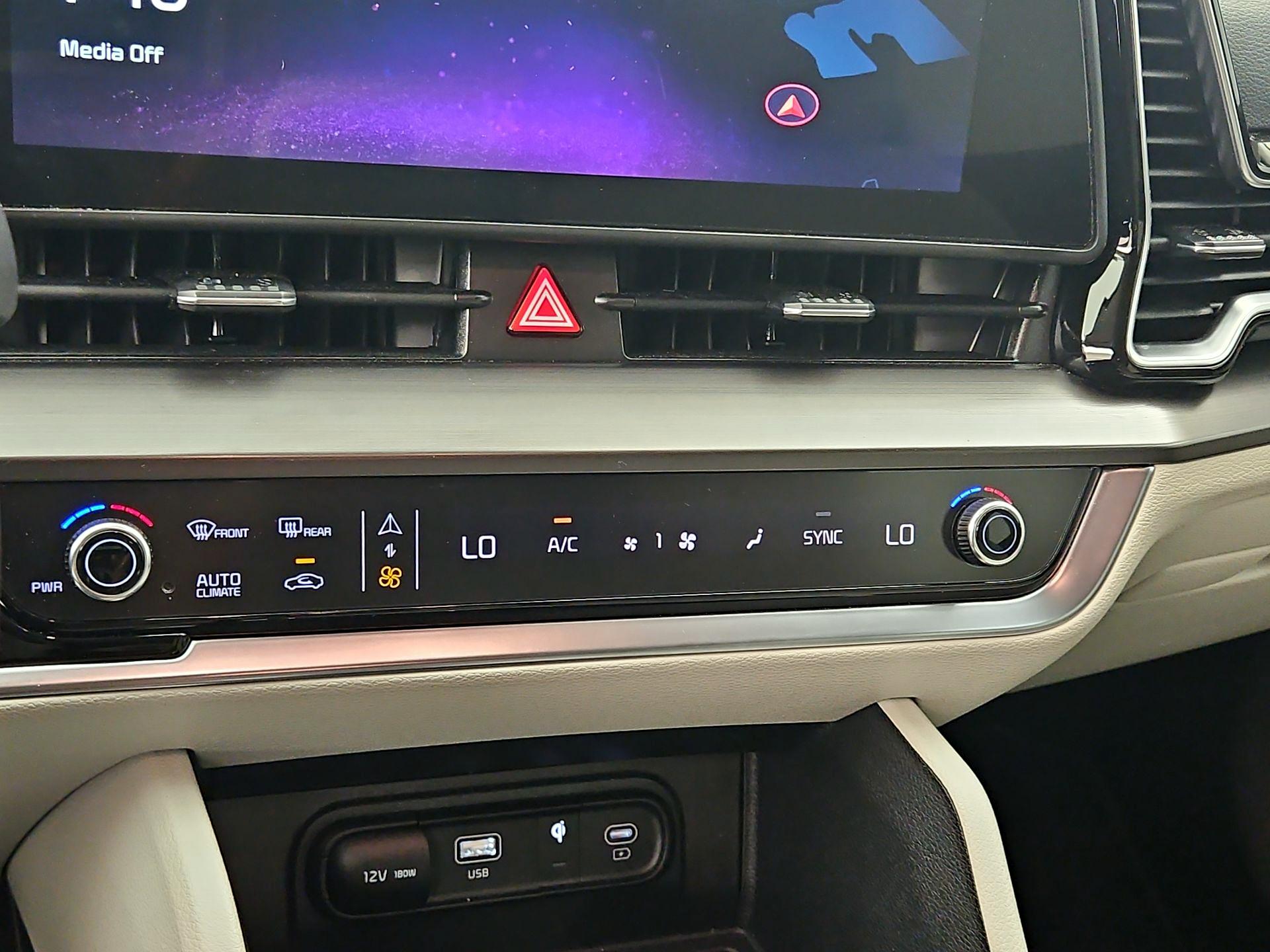 Thumbnail: 2025 Kia Sportage - 17