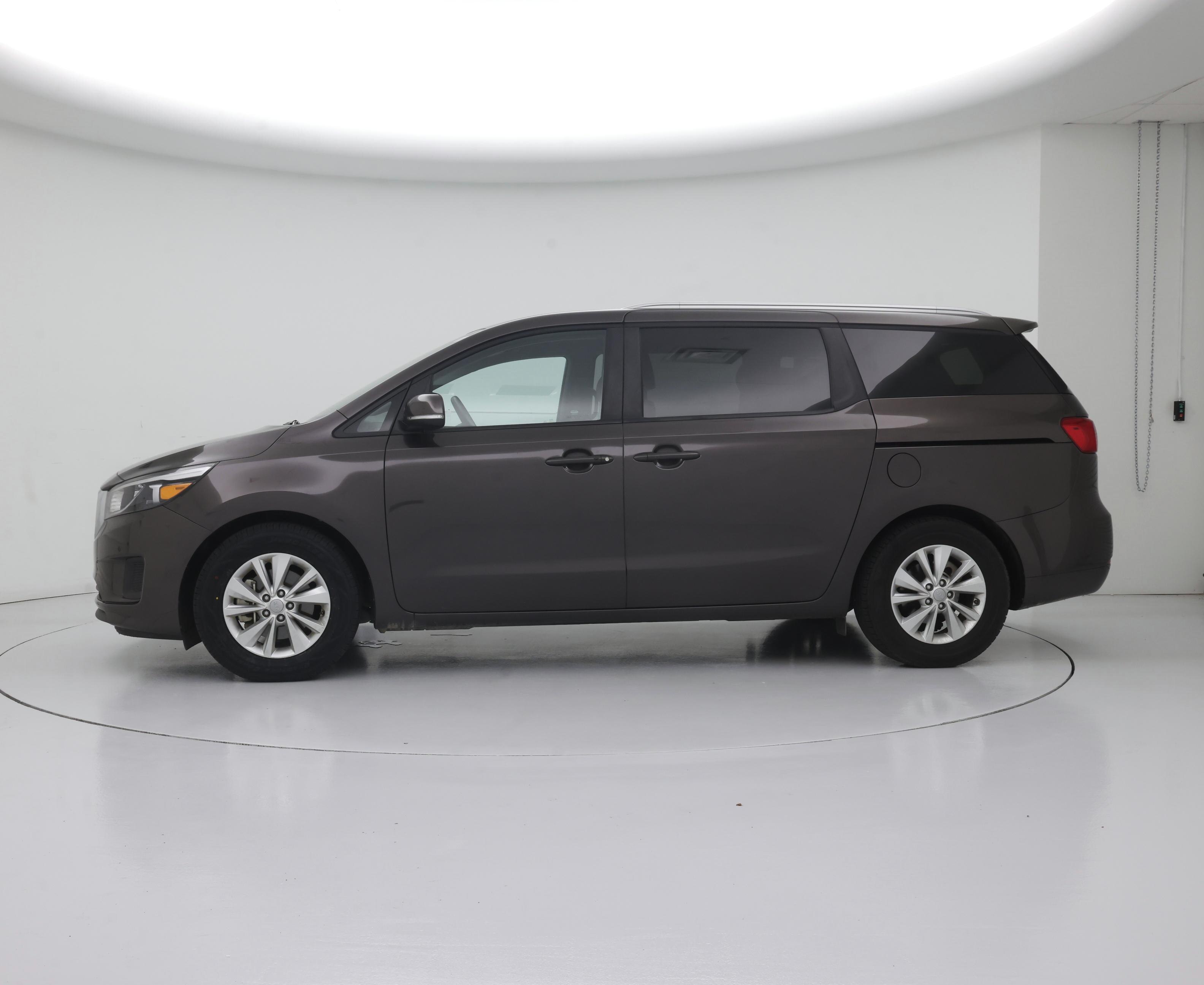 Thumbnail: 2017 Kia Sedona - 3