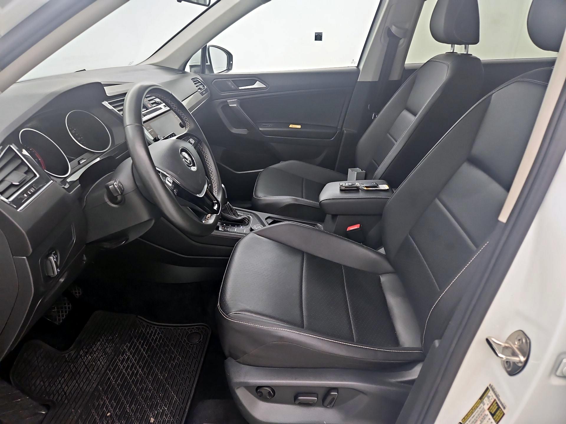 Thumbnail: 2021 Volkswagen Tiguan - 11