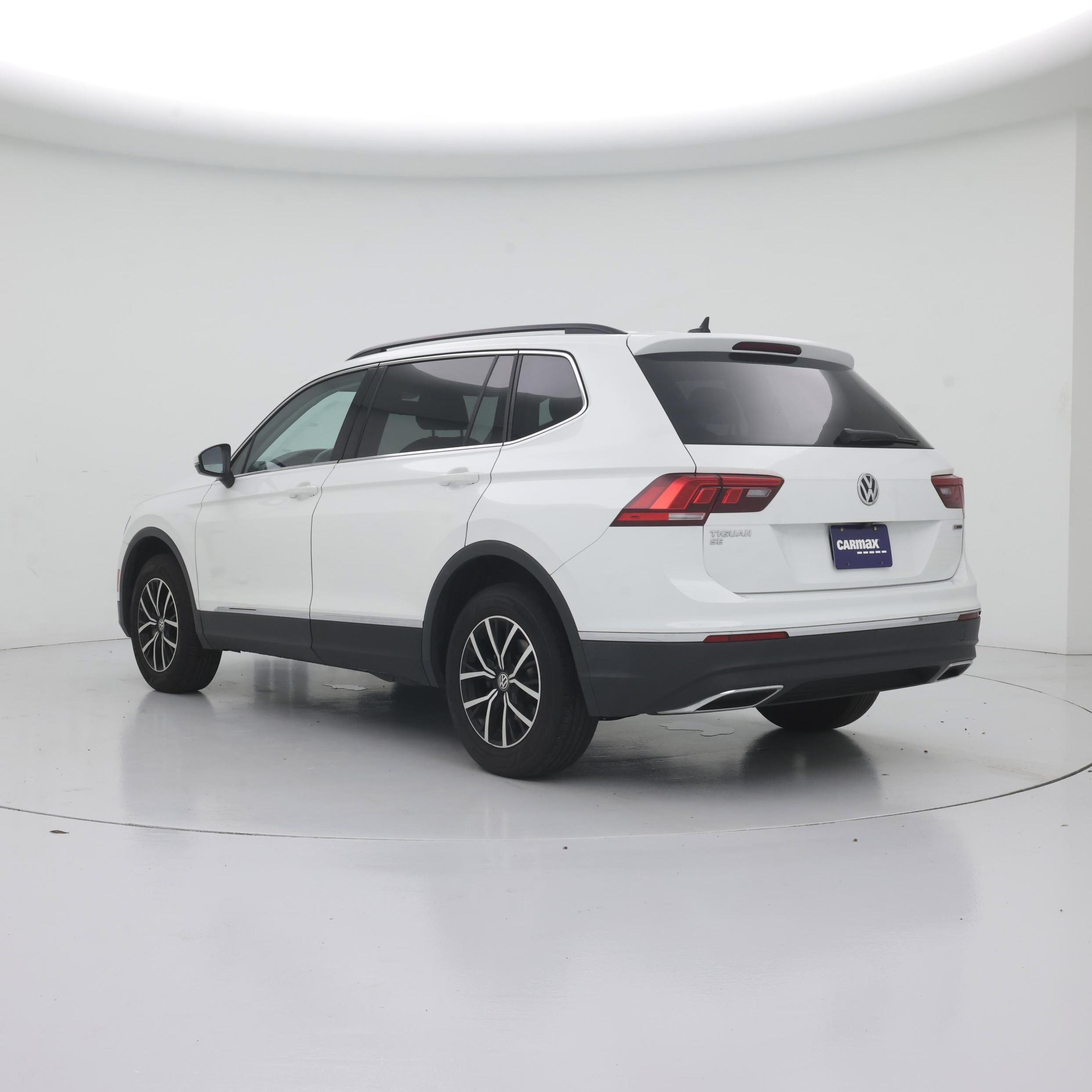 Thumbnail: 2021 Volkswagen Tiguan - 2