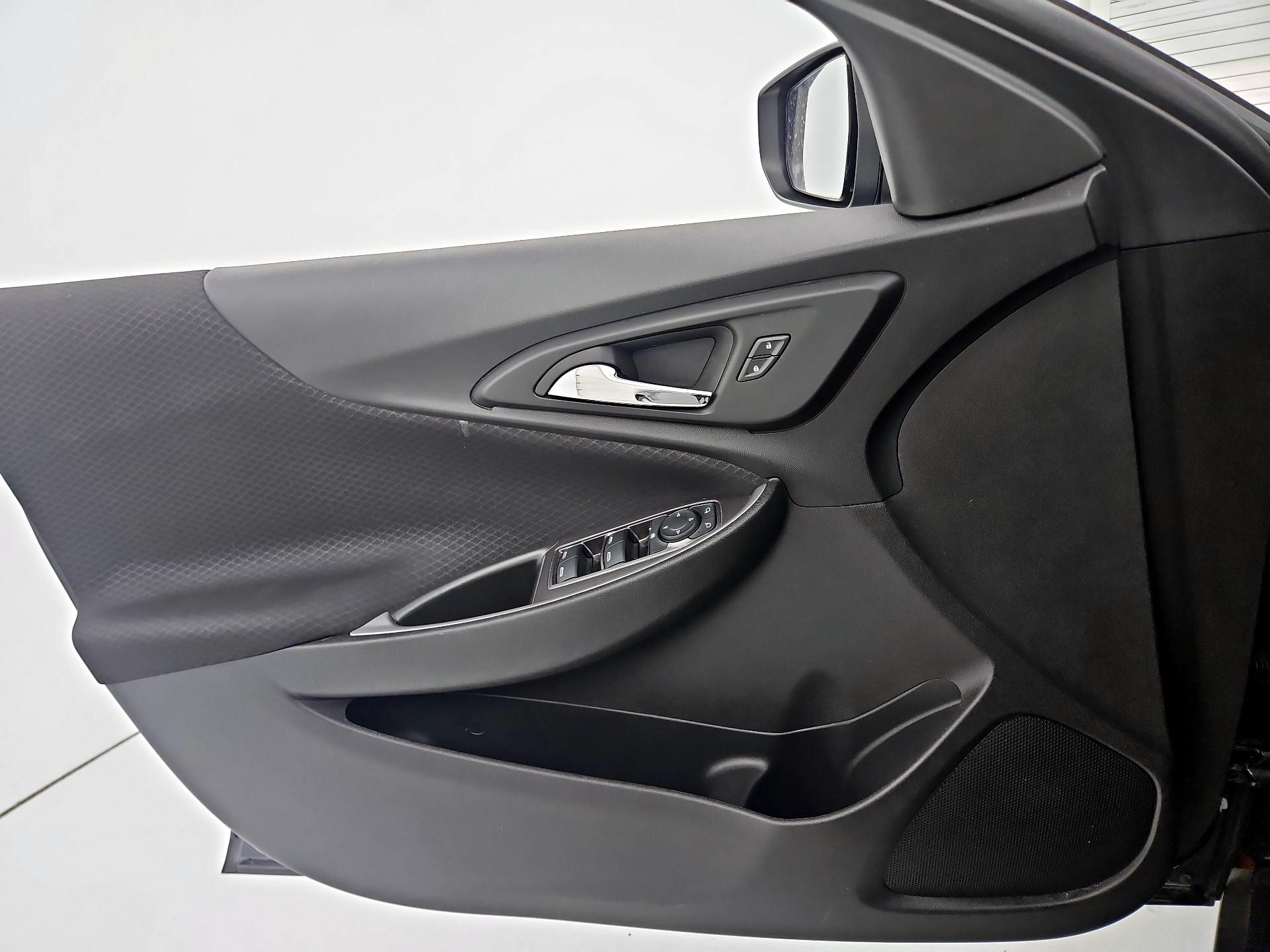 Thumbnail: 2023 Chevrolet Malibu - 12