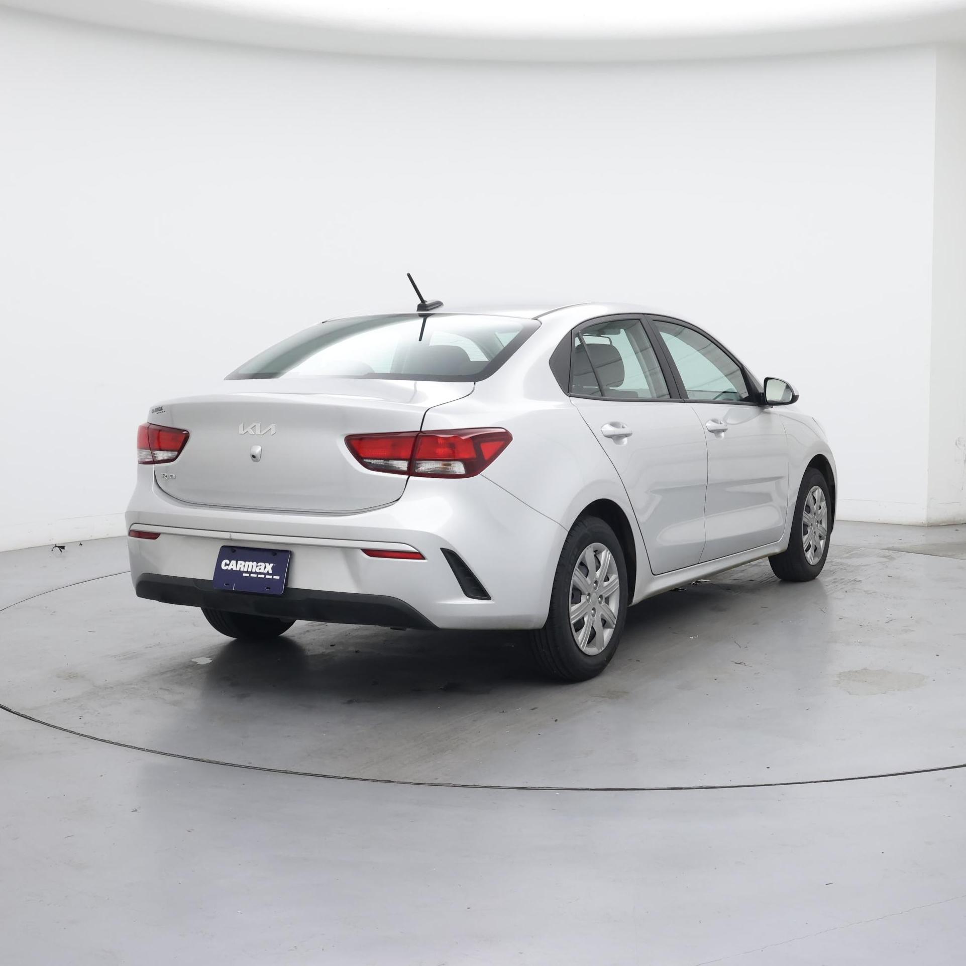 Thumbnail: 2023 Kia Rio - 8