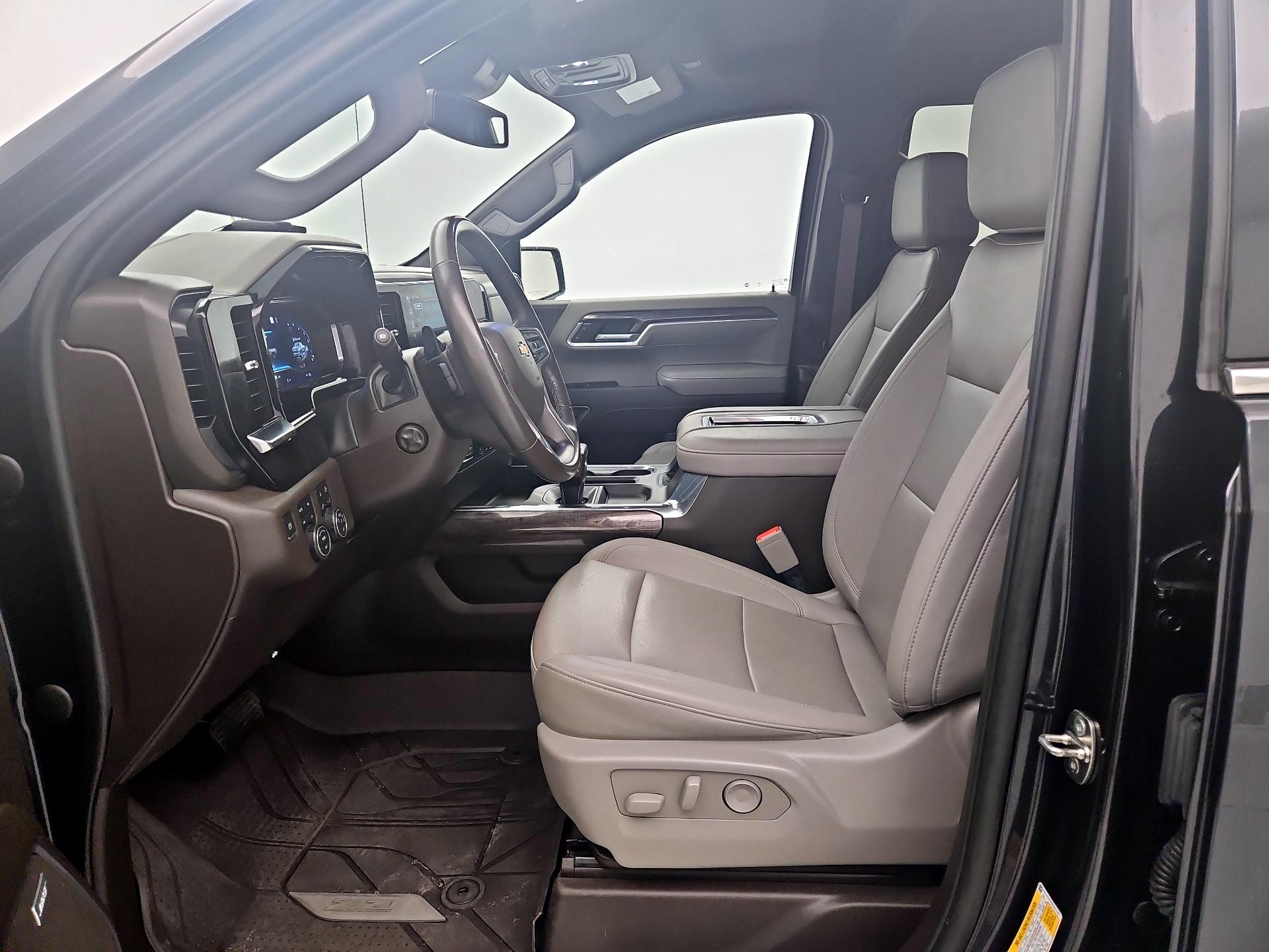Thumbnail: 2022 Chevrolet Silverado 1500 - 11