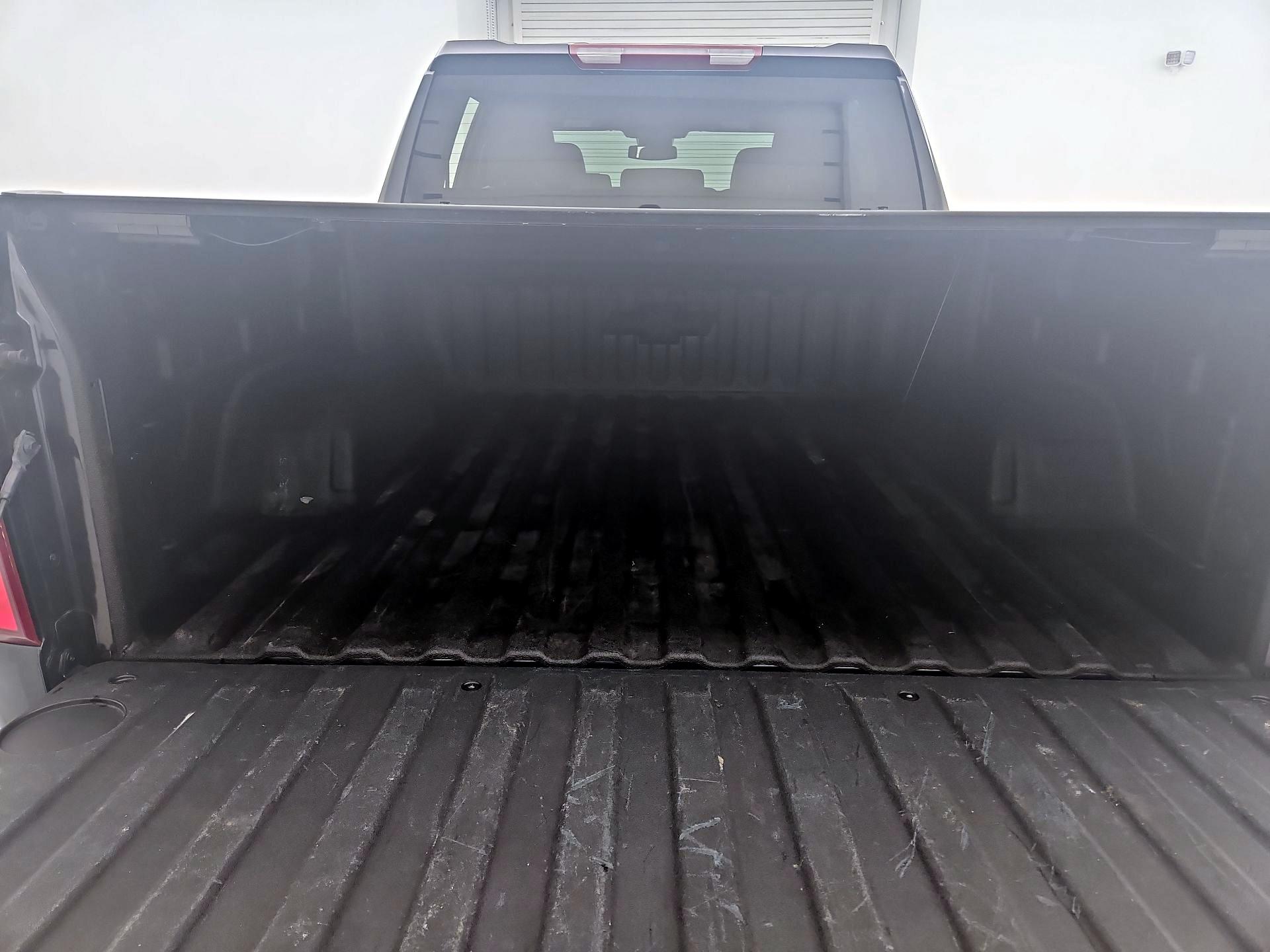Thumbnail: 2022 Chevrolet Silverado 1500 - 20