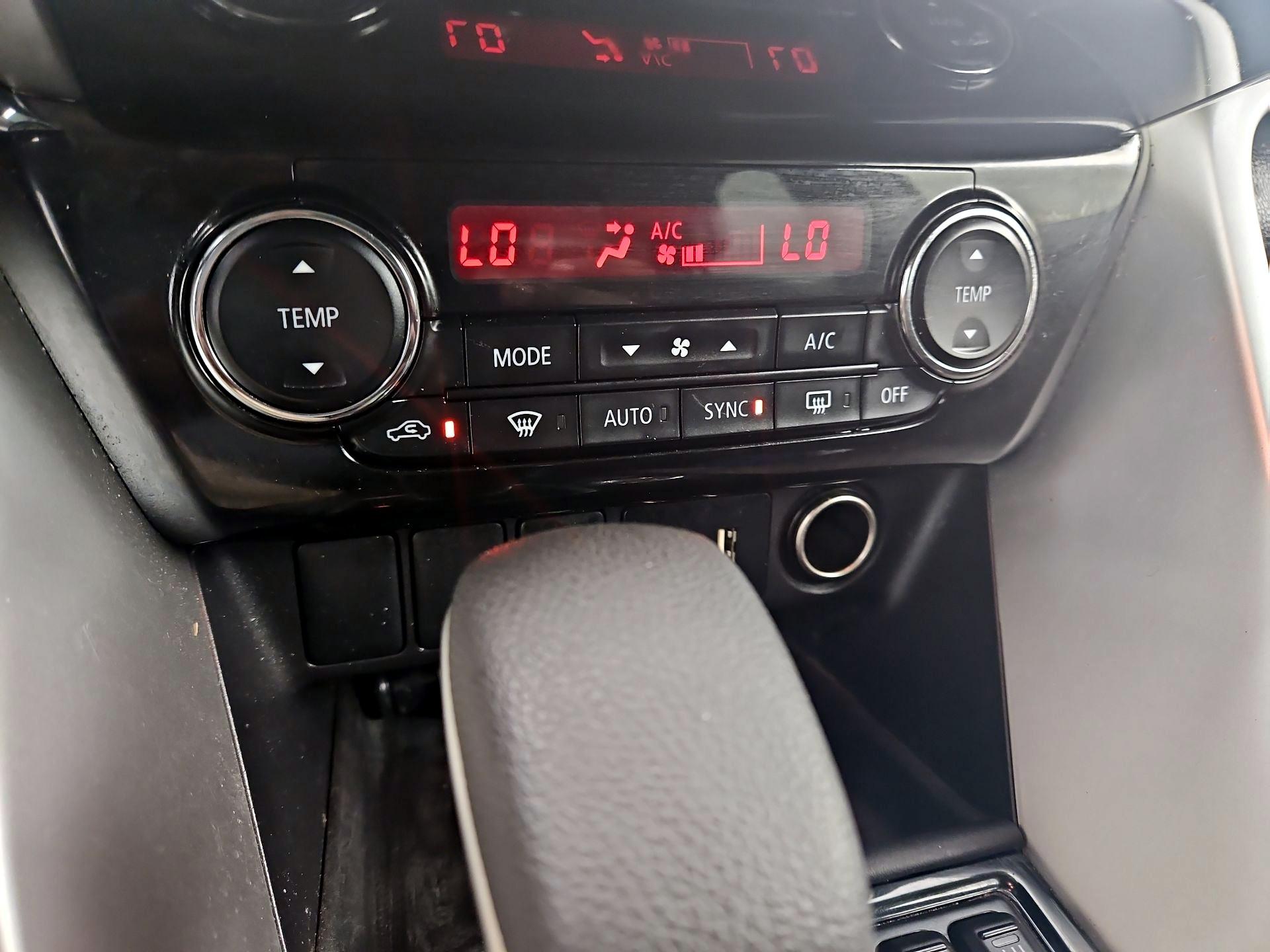 Thumbnail: 2022 Mitsubishi Eclipse Cross - 16