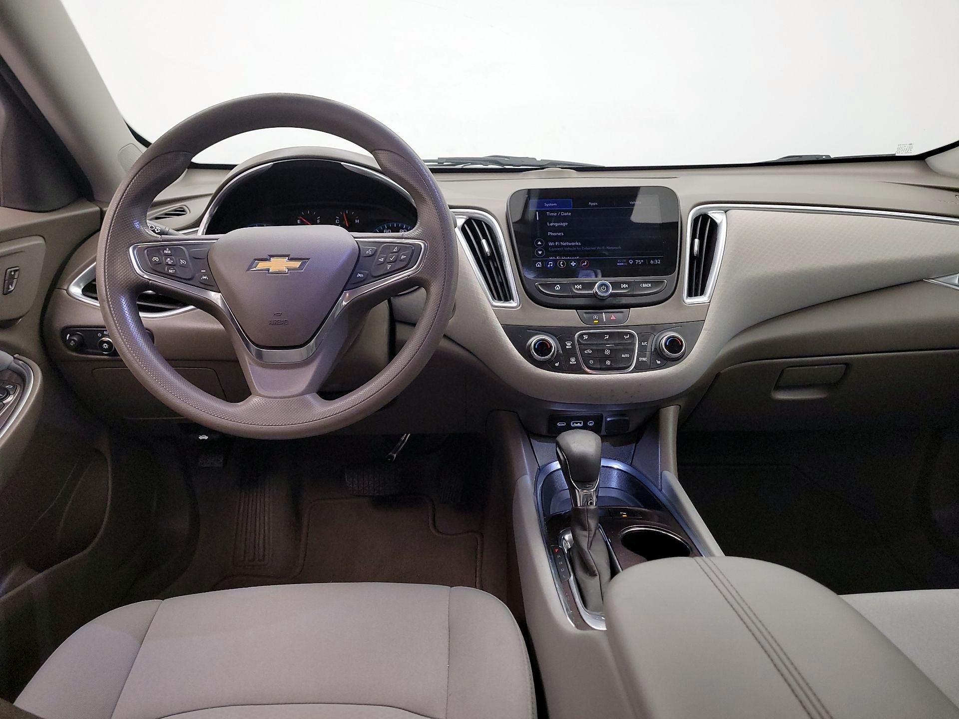Thumbnail: 2021 Chevrolet Malibu - 9