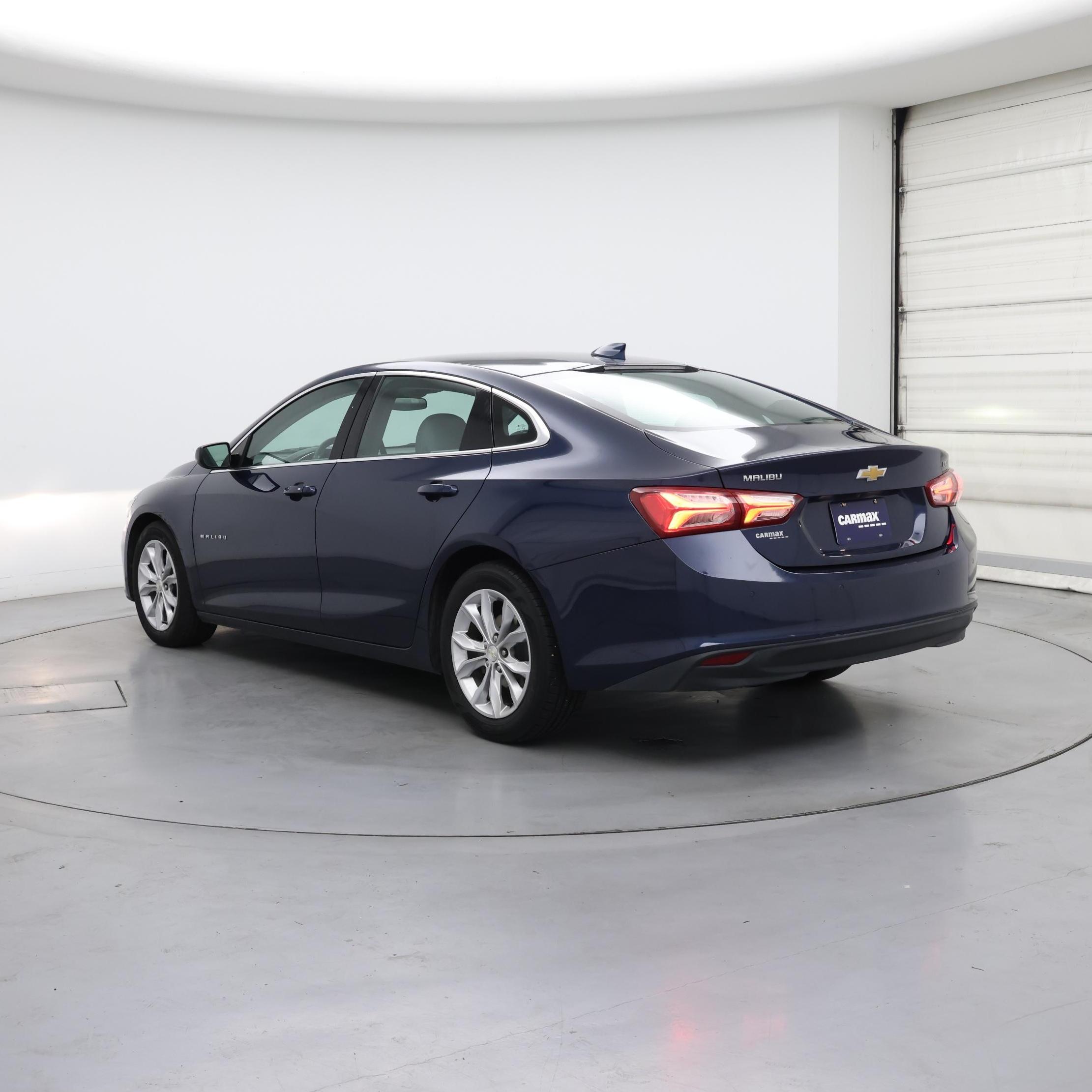 Thumbnail: 2021 Chevrolet Malibu - 2