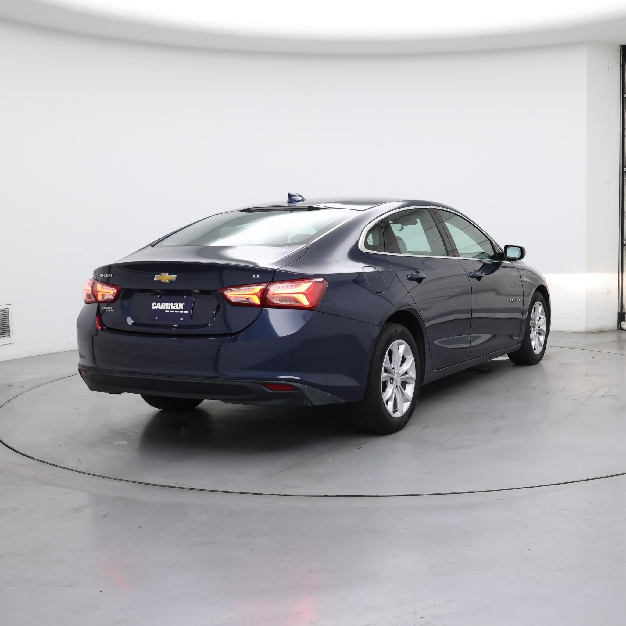 Thumbnail: 2021 Chevrolet Malibu - 8