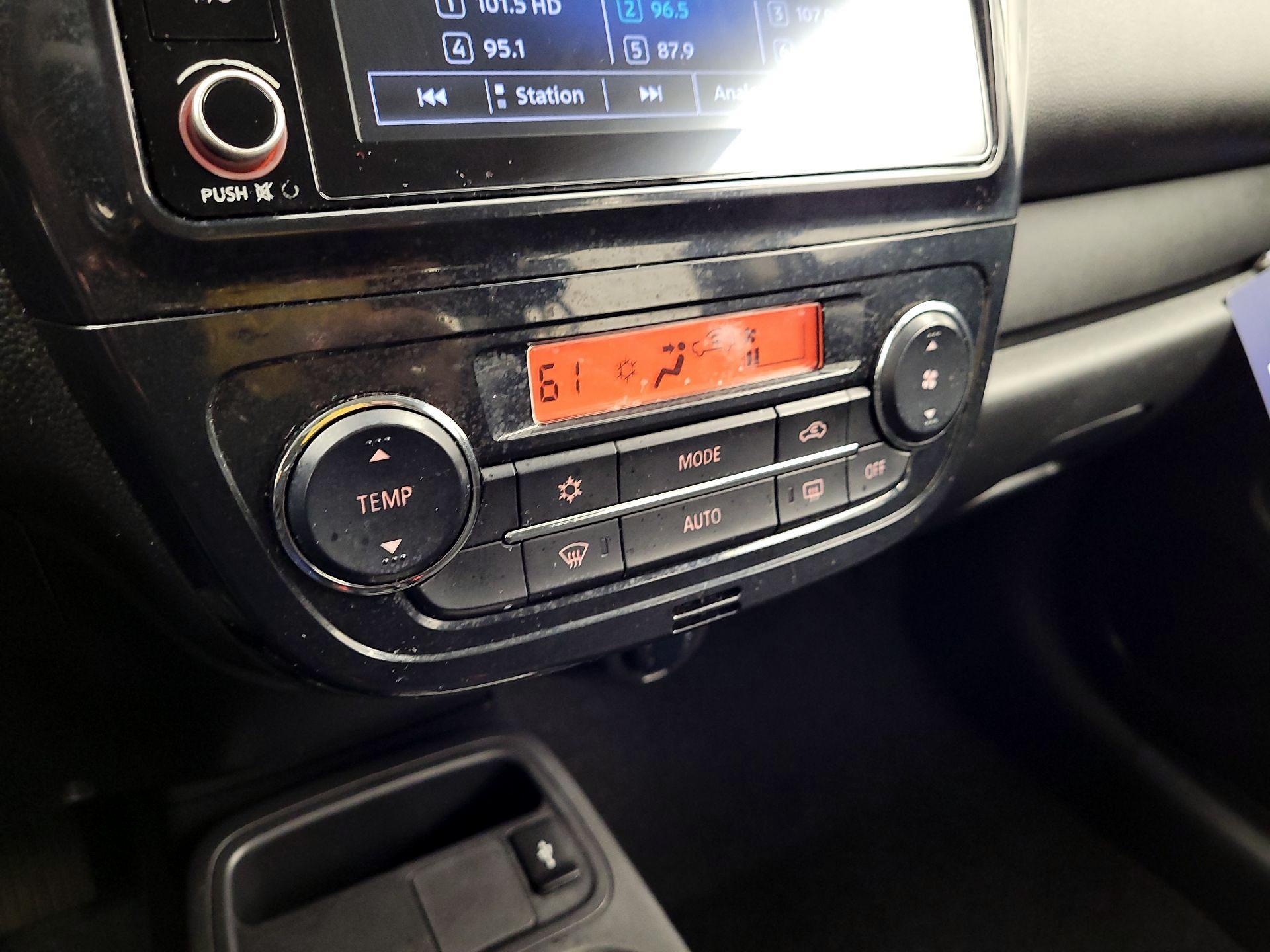 Thumbnail: 2023 Mitsubishi Mirage G4 - 16