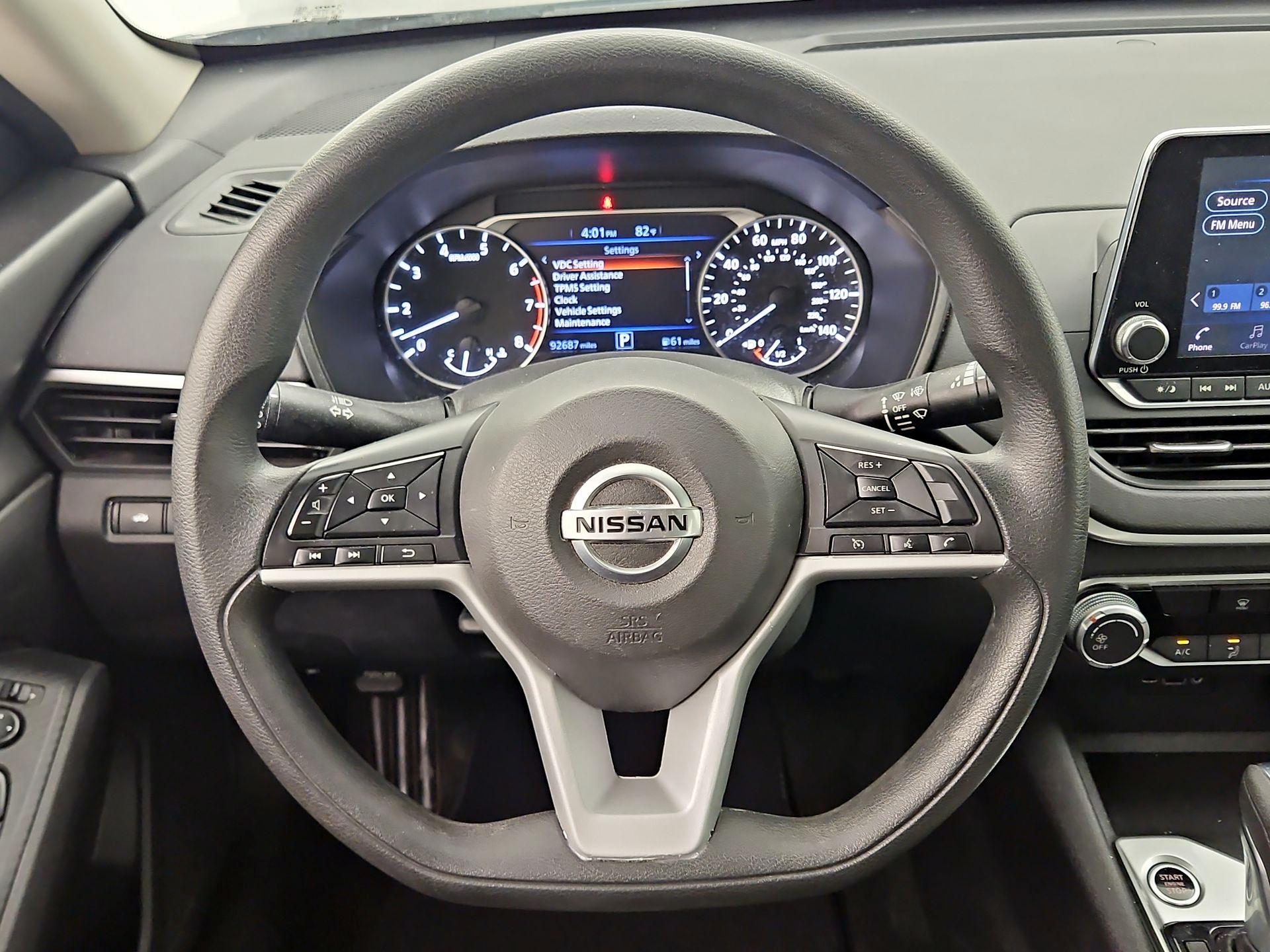 Thumbnail: 2020 Nissan Altima - 10