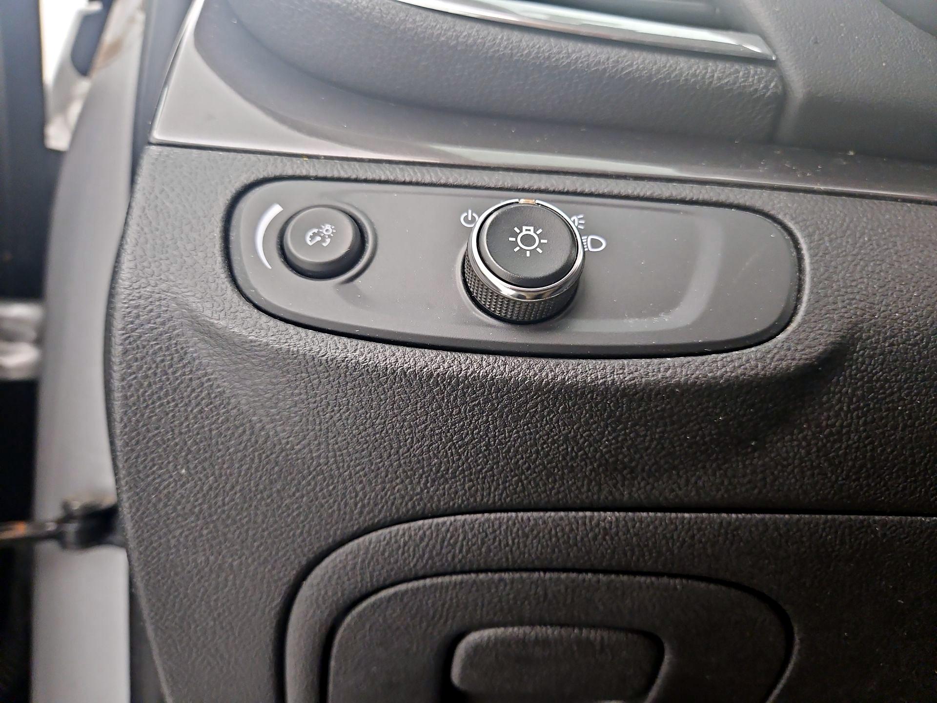 Thumbnail: 2020 Buick Encore - 13