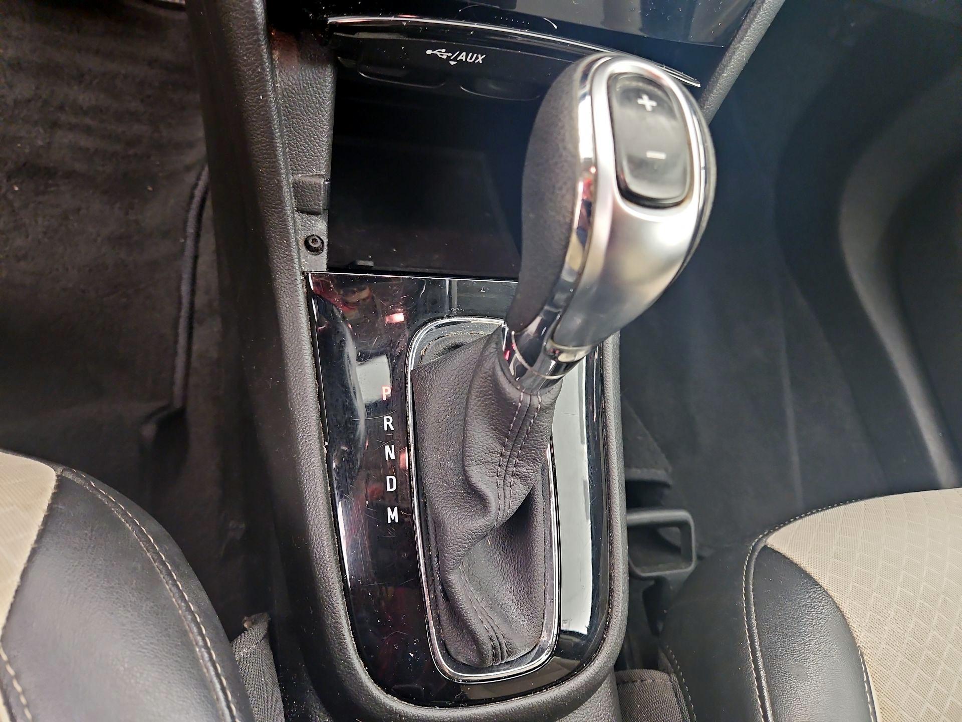 Thumbnail: 2020 Buick Encore - 17