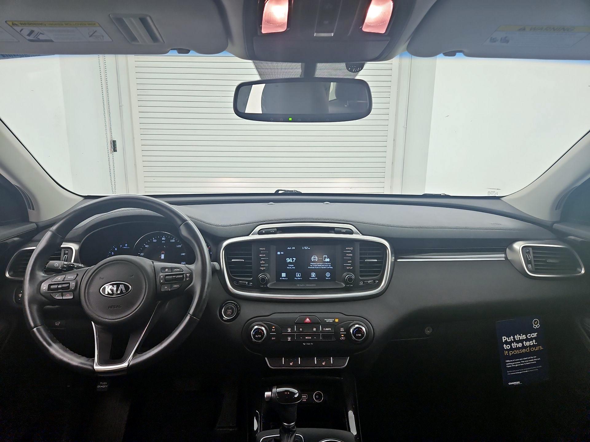Thumbnail: 2018 Kia Sorento - 9