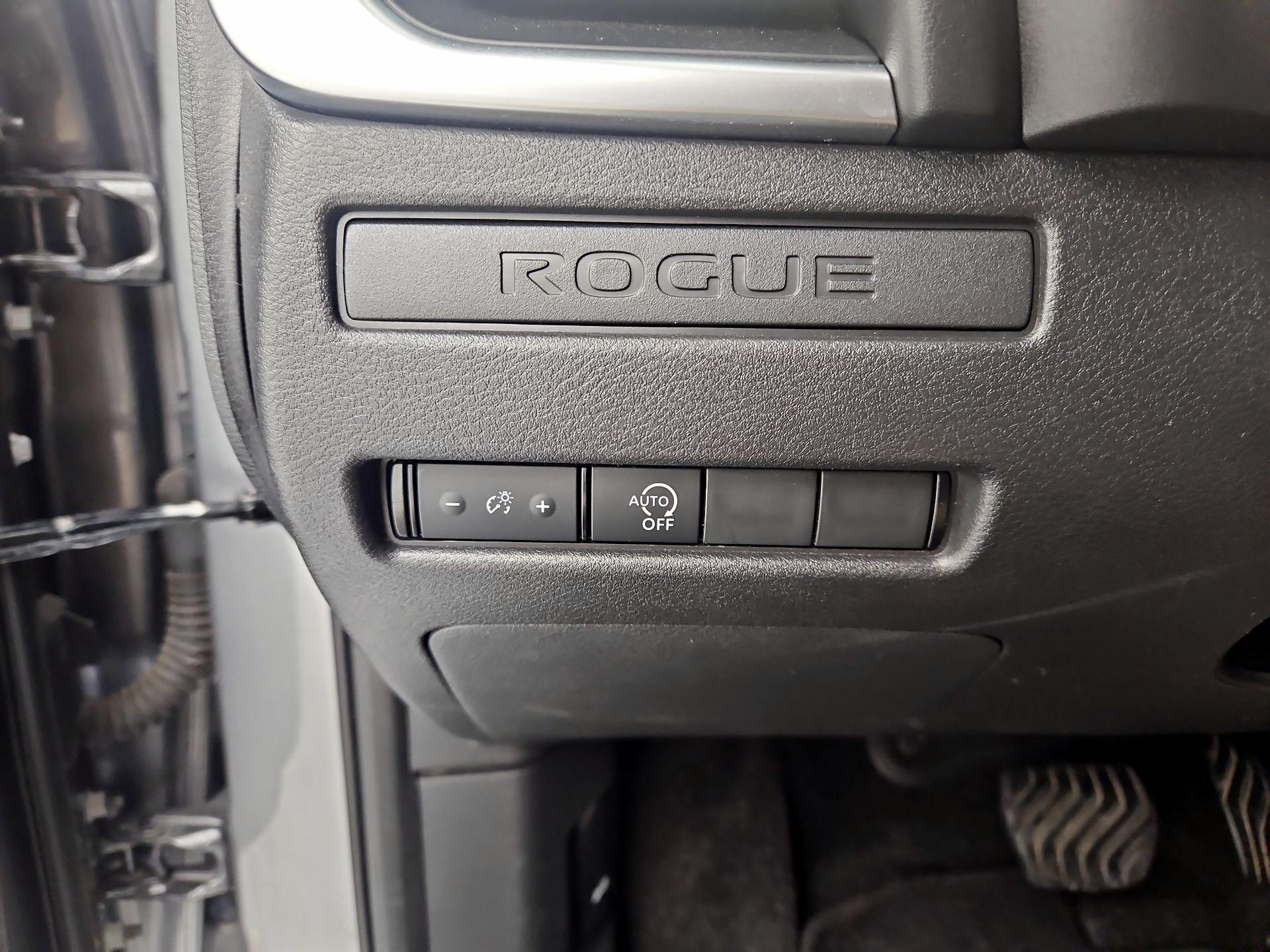Thumbnail: 2023 Nissan Rogue - 13