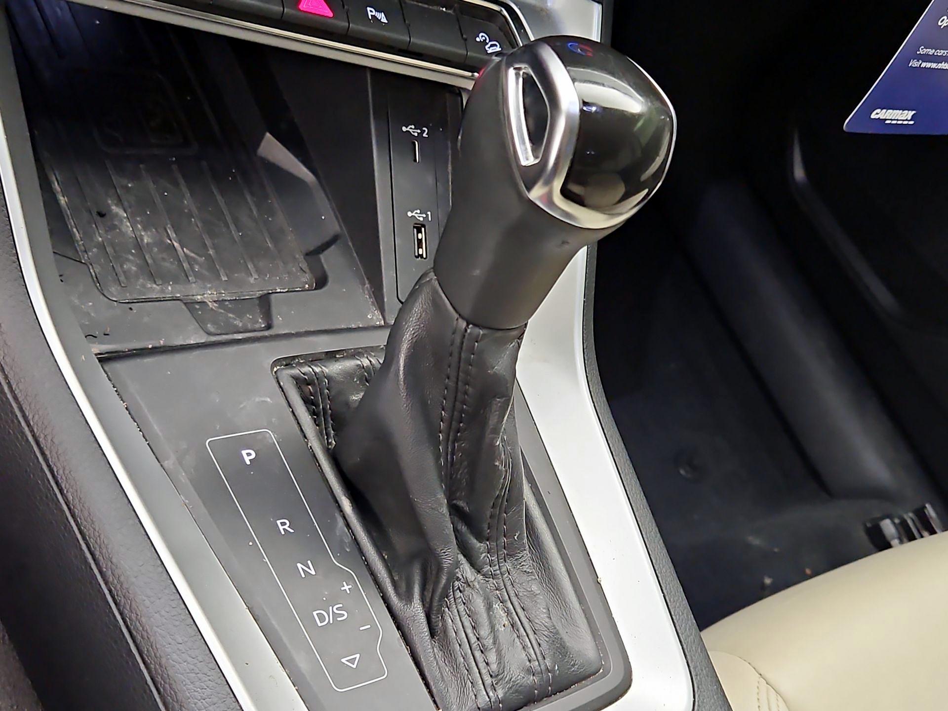 Thumbnail: 2020 Audi Q3 - 18