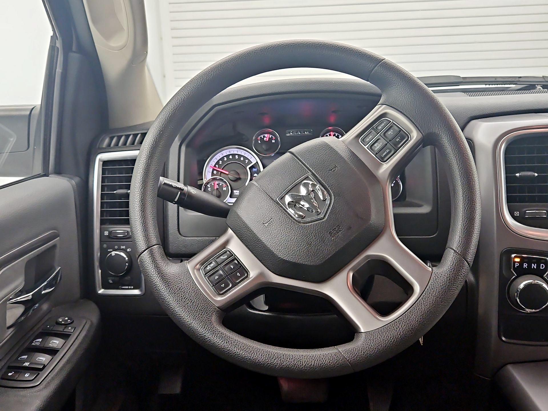 Thumbnail: 2023 RAM 1500 Classic - 10