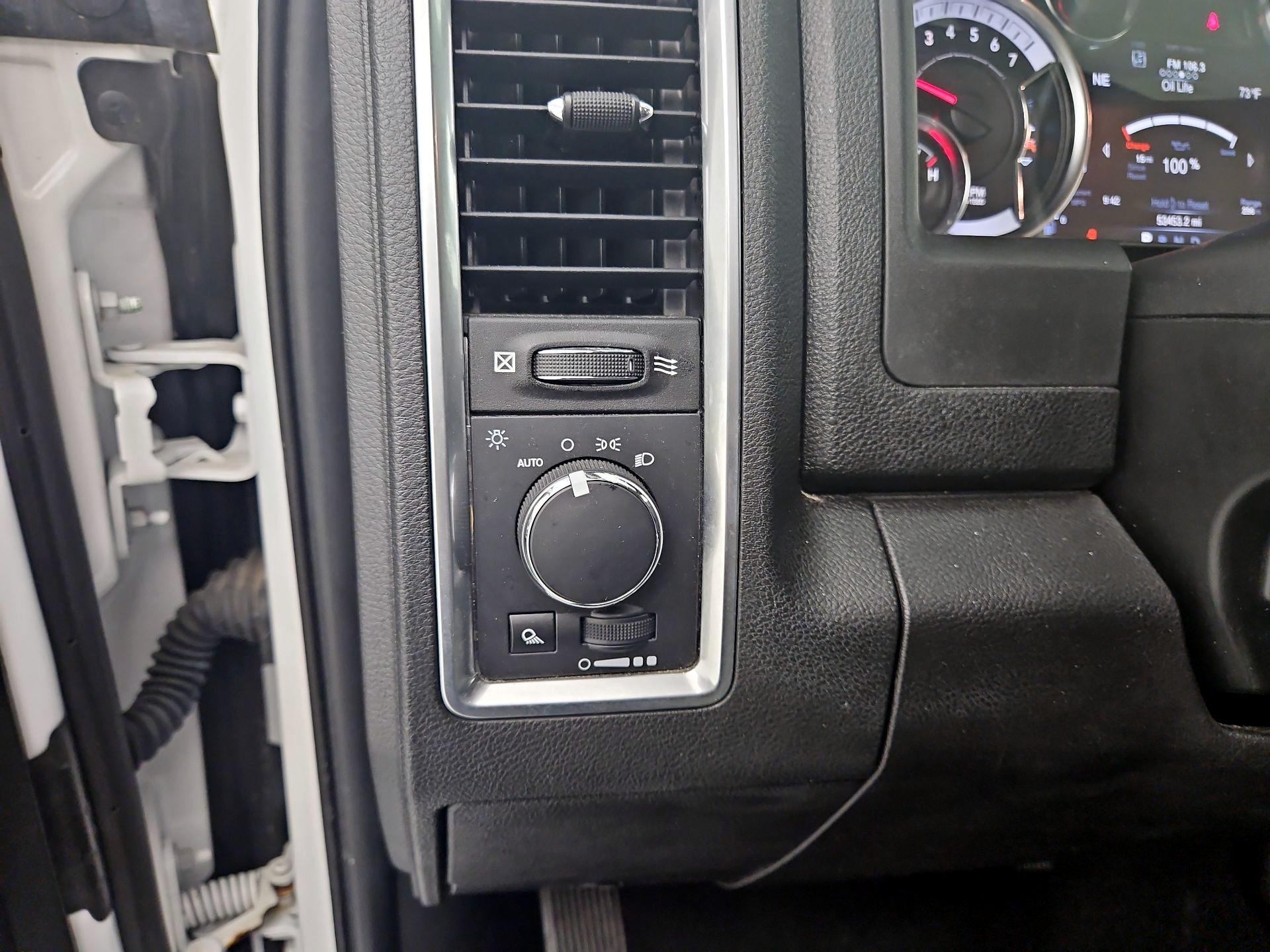 Thumbnail: 2023 RAM 1500 Classic - 13