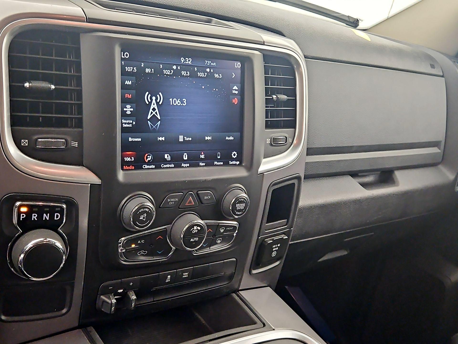 Thumbnail: 2023 RAM 1500 Classic - 16