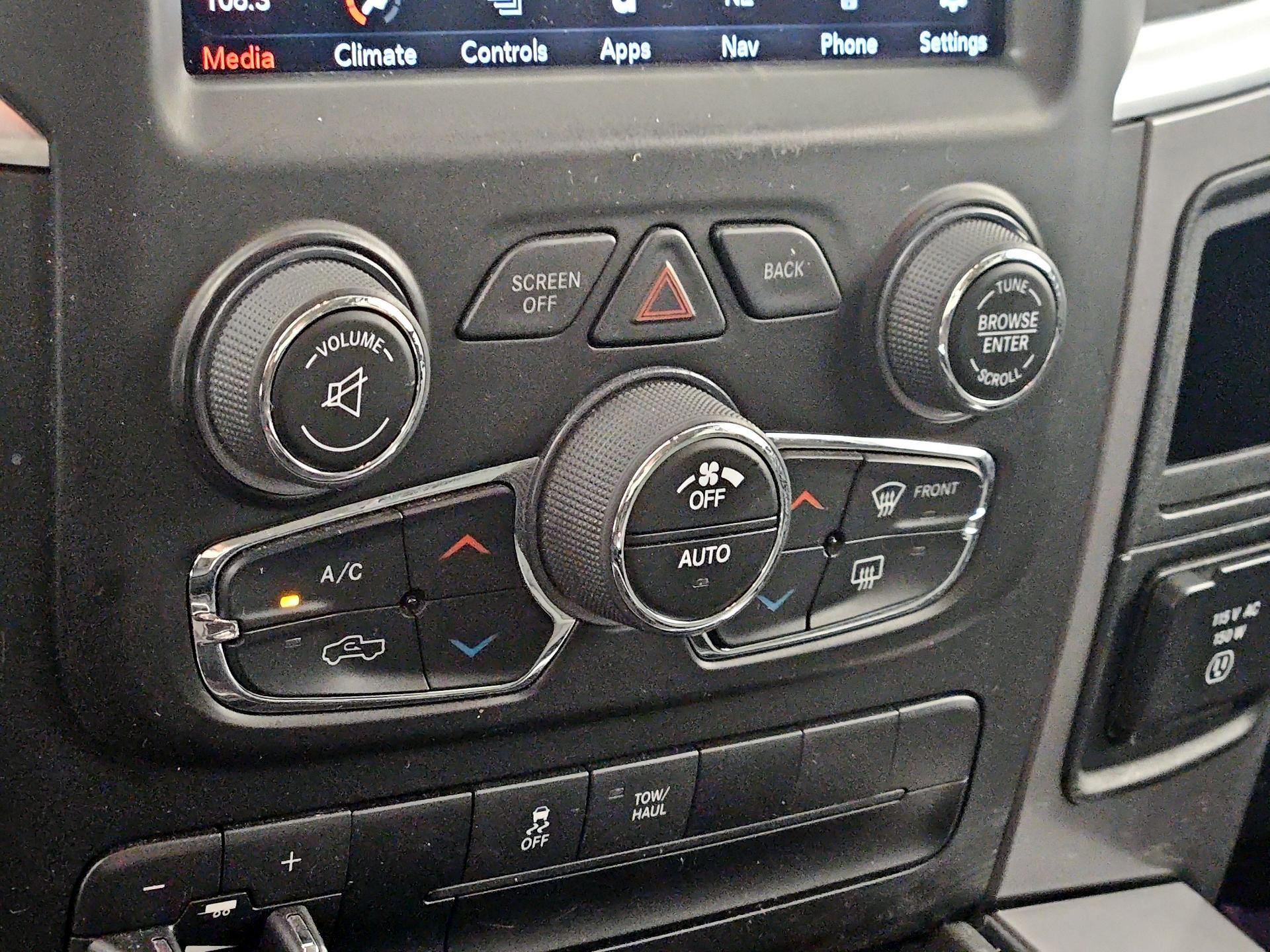 Thumbnail: 2023 RAM 1500 Classic - 17