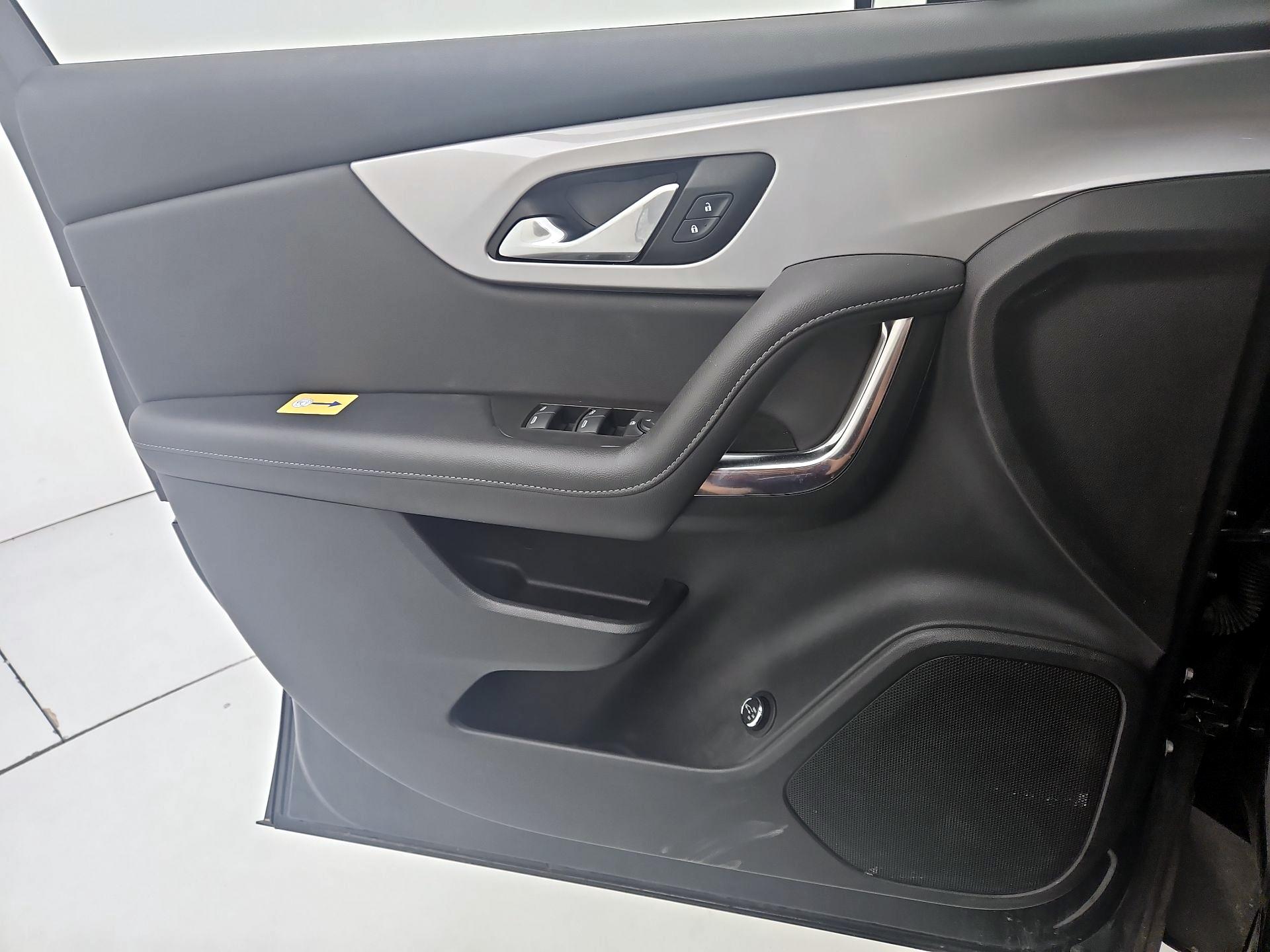 Thumbnail: 2022 Chevrolet Blazer - 12