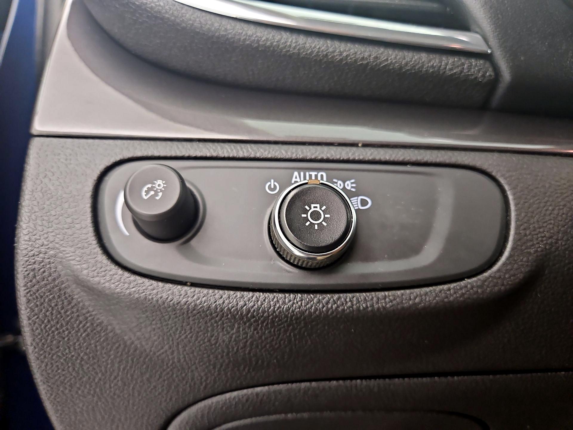 Thumbnail: 2020 Buick Encore - 13