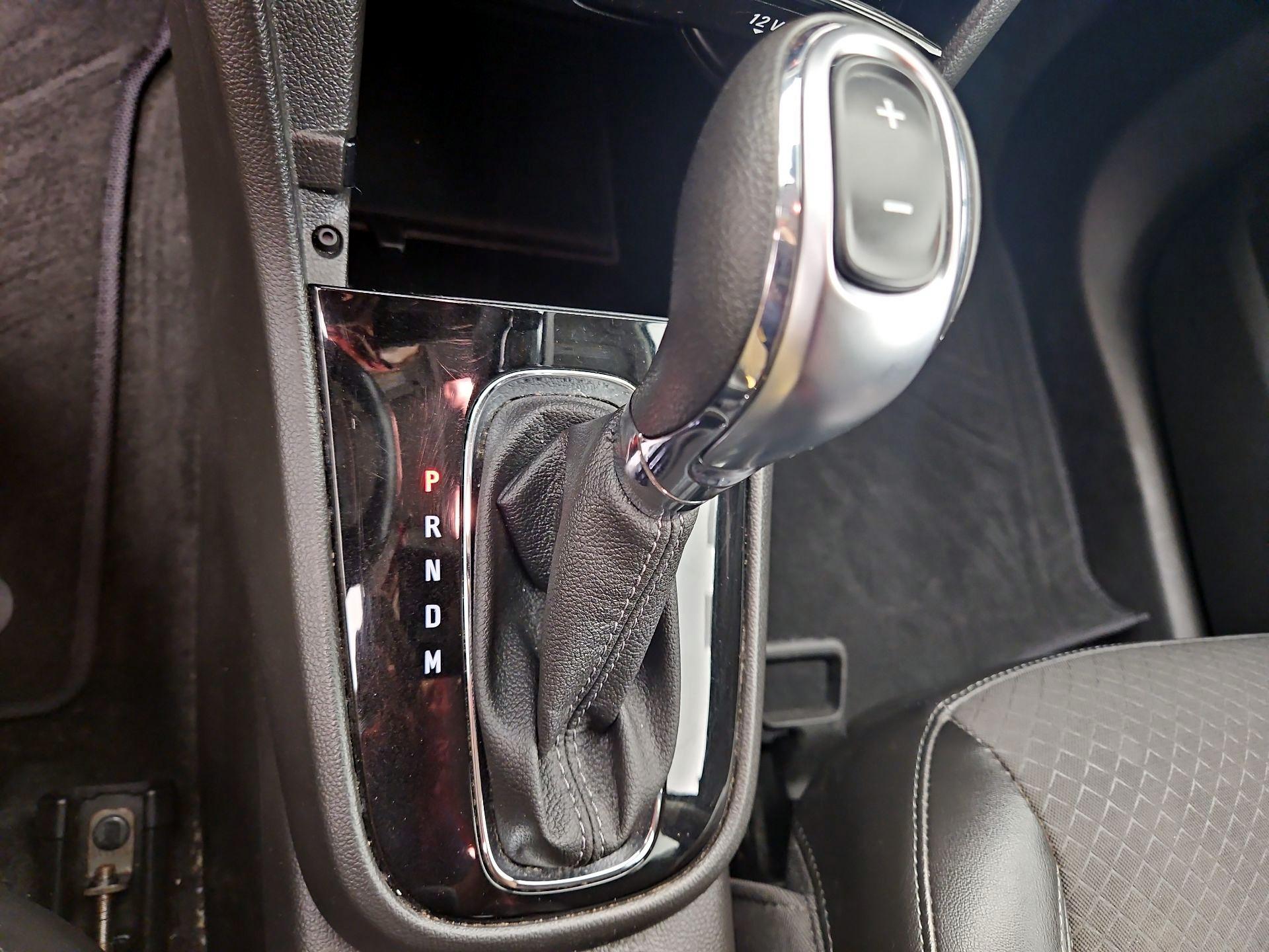 Thumbnail: 2020 Buick Encore - 17