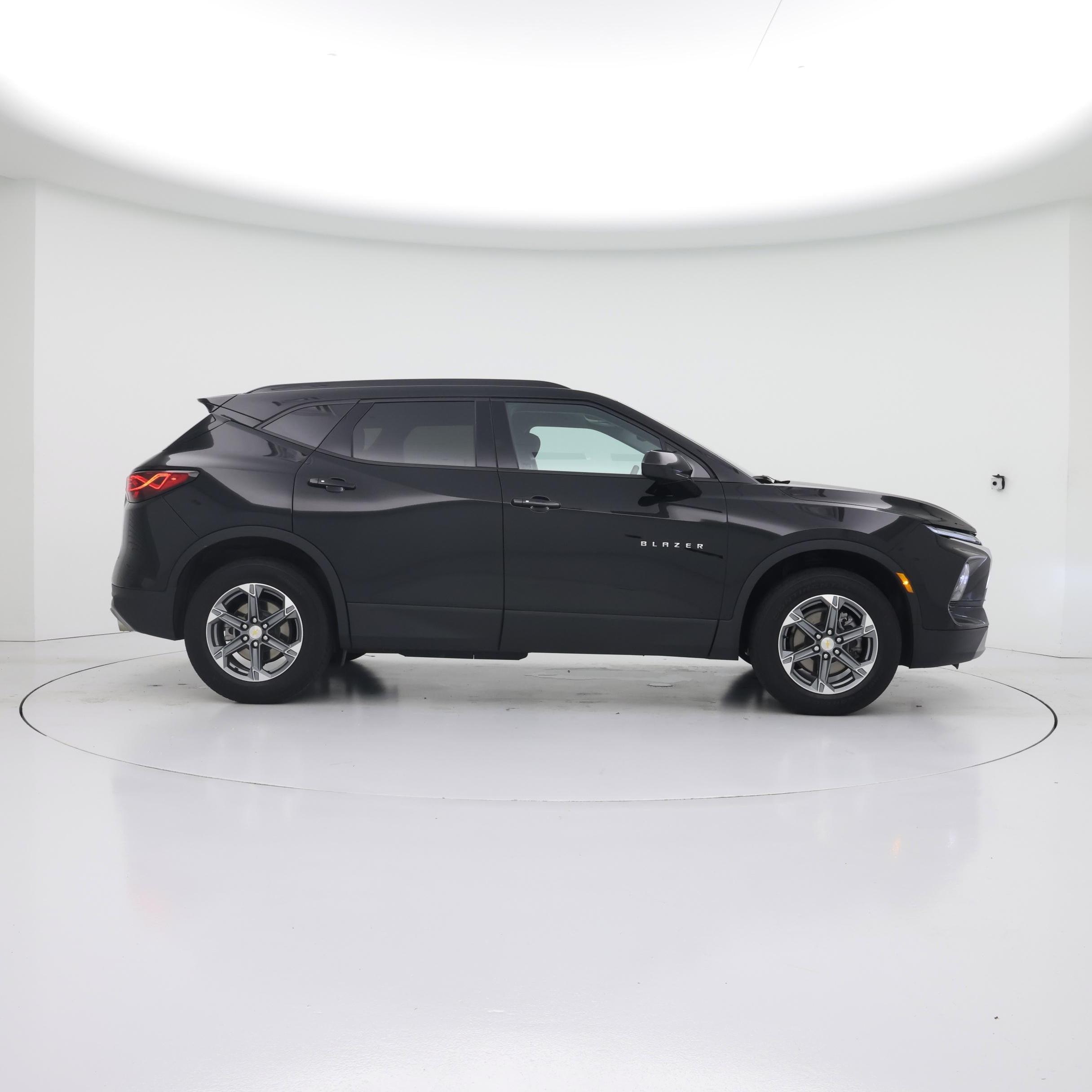 Thumbnail: 2023 Chevrolet Blazer - 7