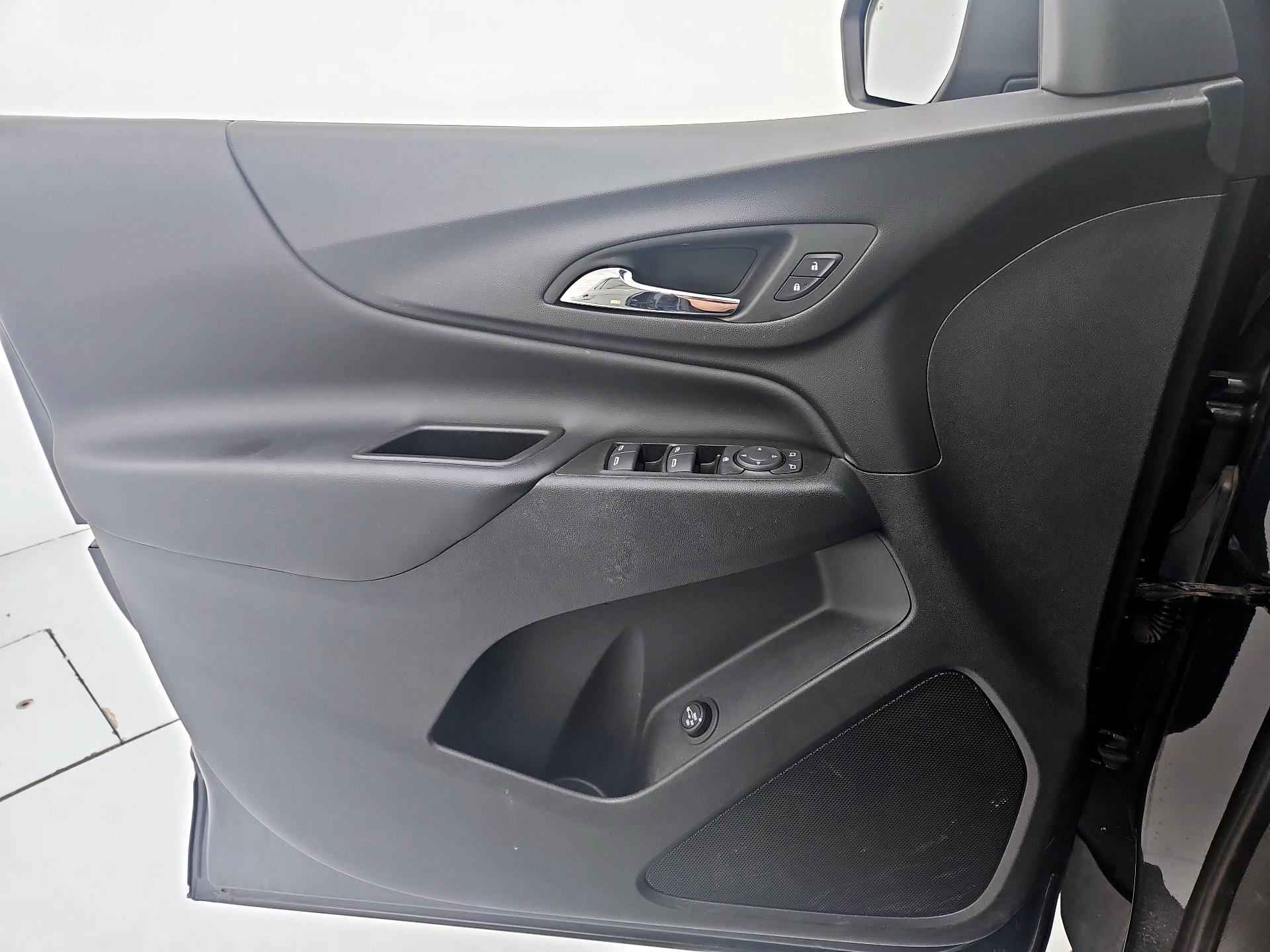 Thumbnail: 2022 Chevrolet Equinox - 12
